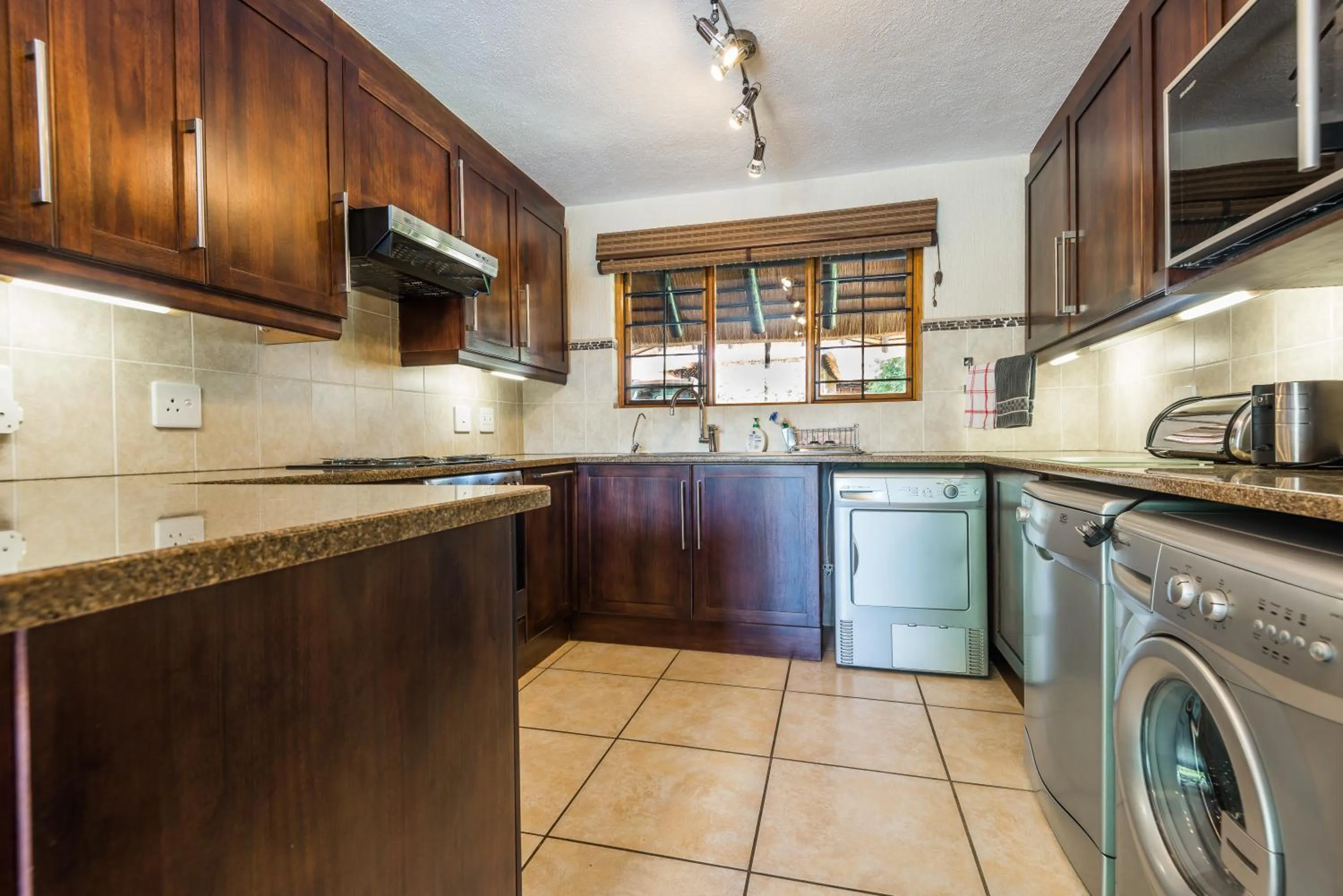 Kitchen or kitchenette in Kruger Park Lodge Unit No 521 with Private Pool