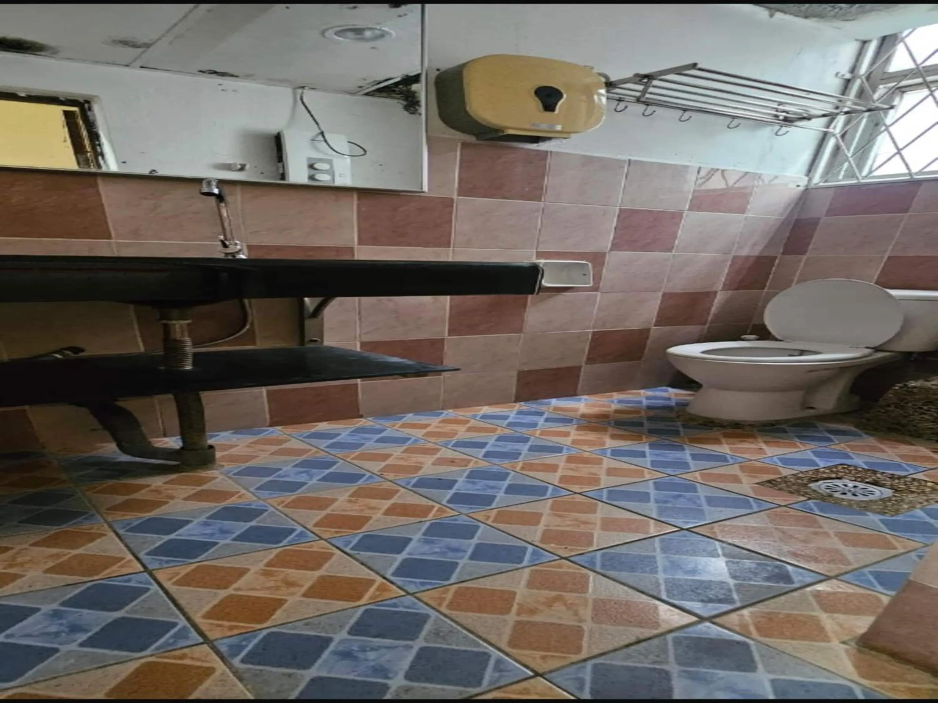 Bathroom in Hotel O Sianglory Inn