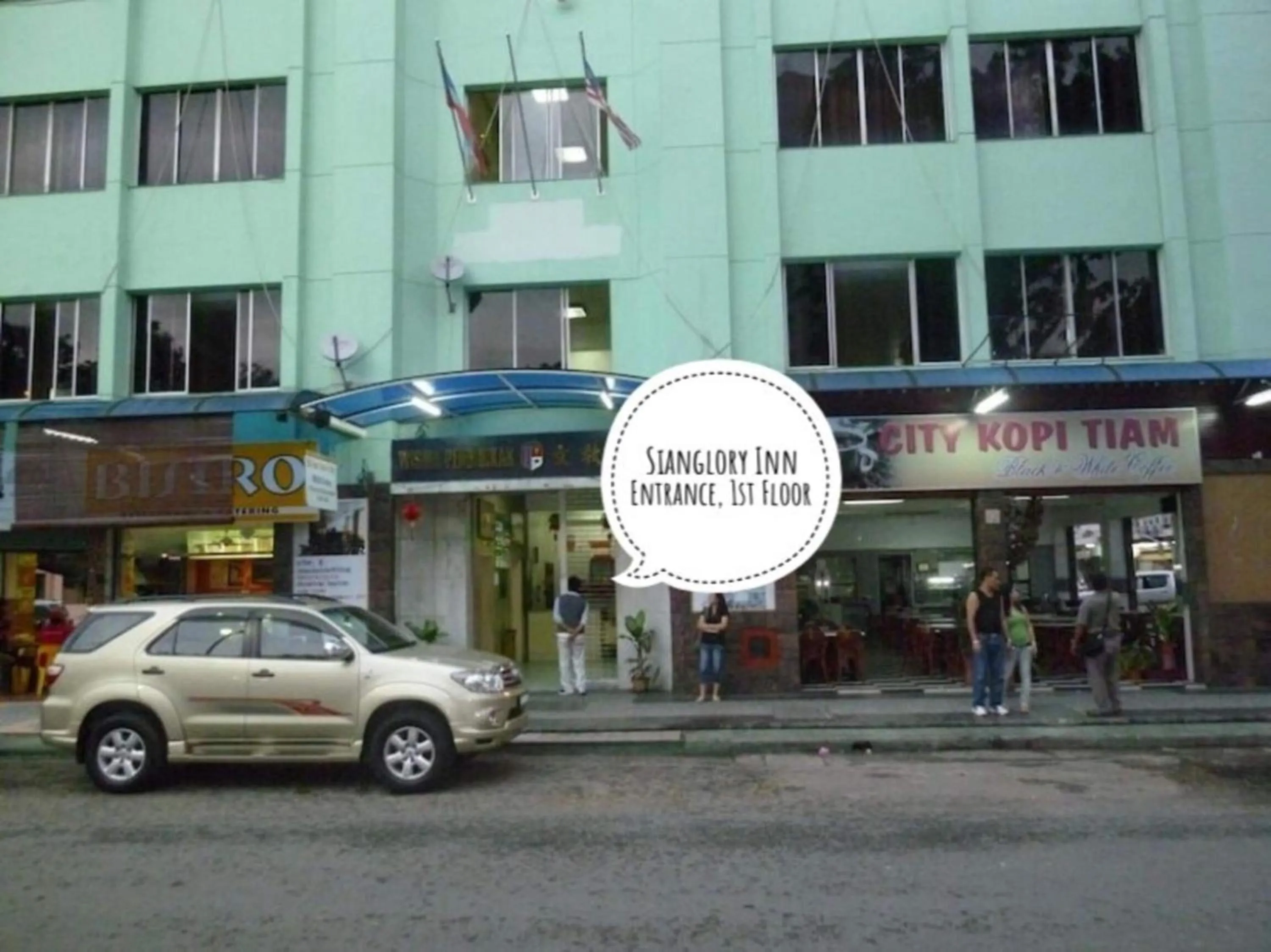 Facade/entrance in Hotel O Sianglory Inn