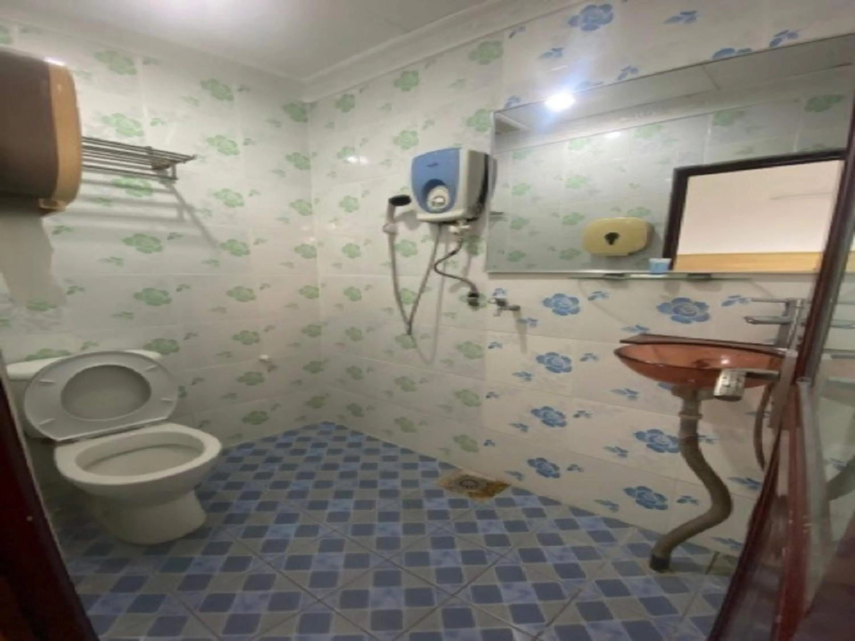 Bathroom in Hotel O Sianglory Inn