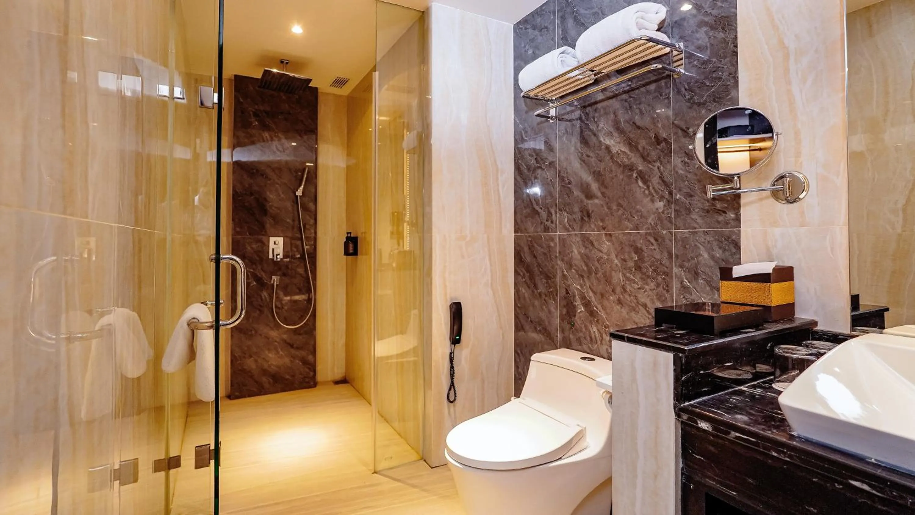 Toilet in FUGO Hotel Samarinda