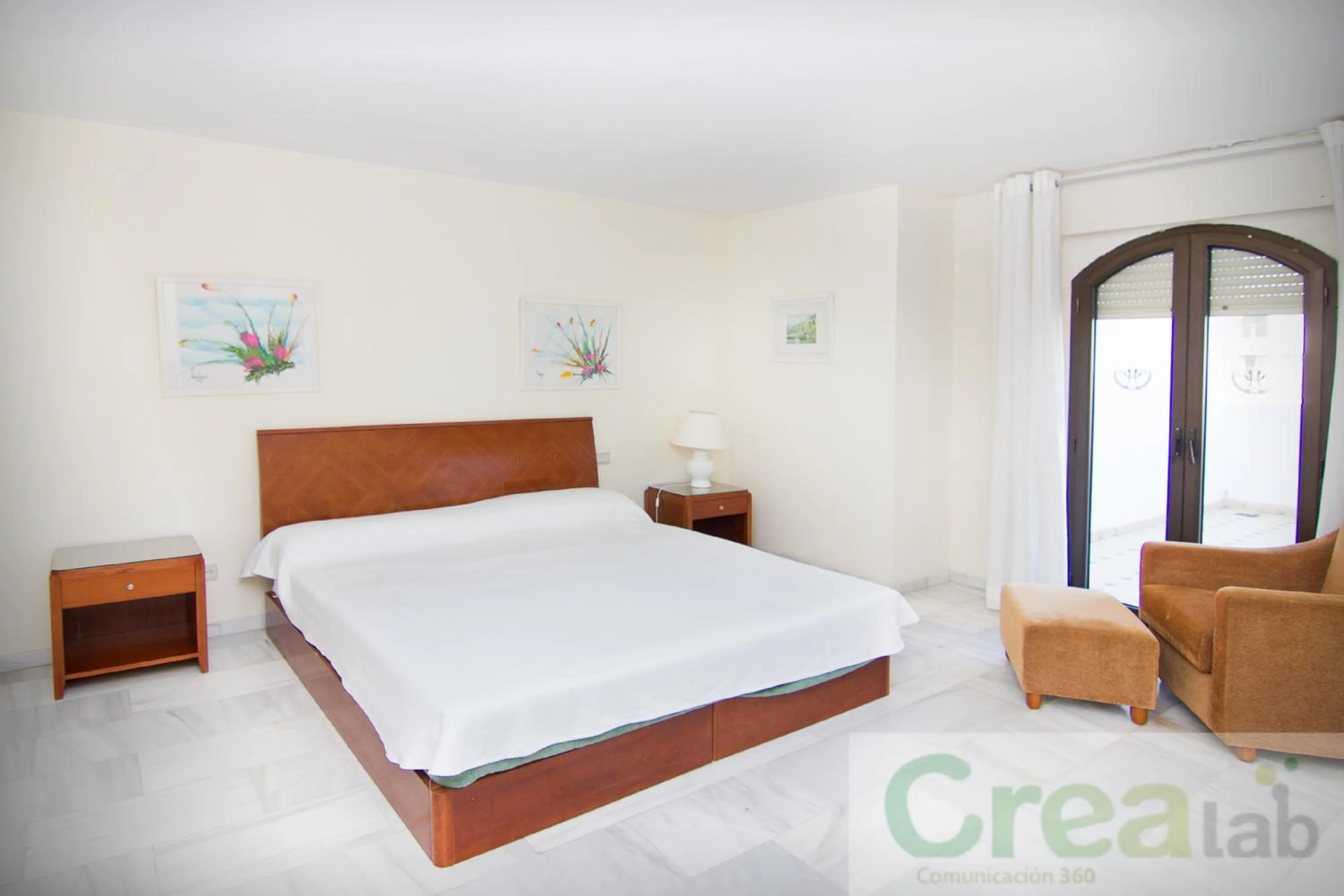 Bed in Park Plaza Suites Apartamentos