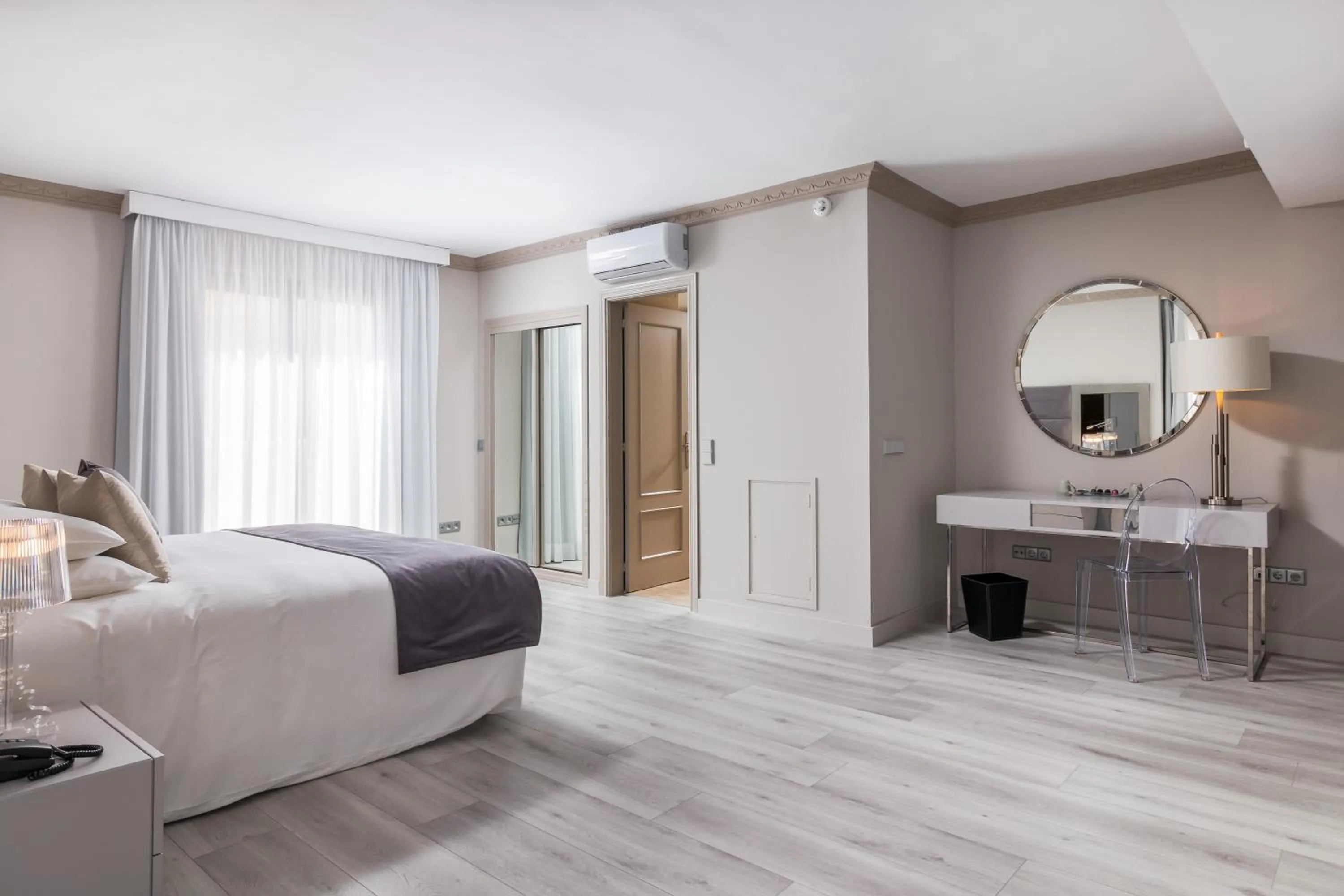 Bedroom, Bed in Boutique Hotel B51