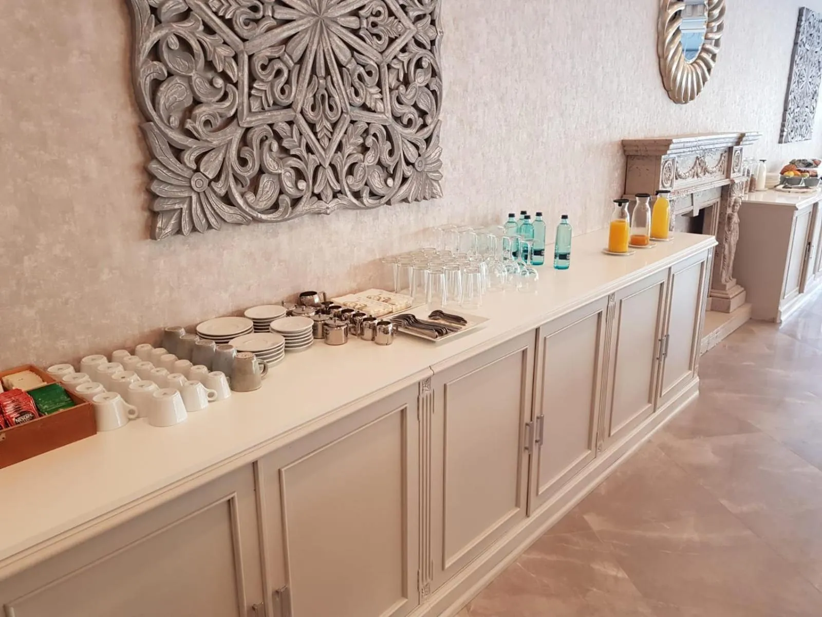 Food and drinks in Boutique Hotel B51