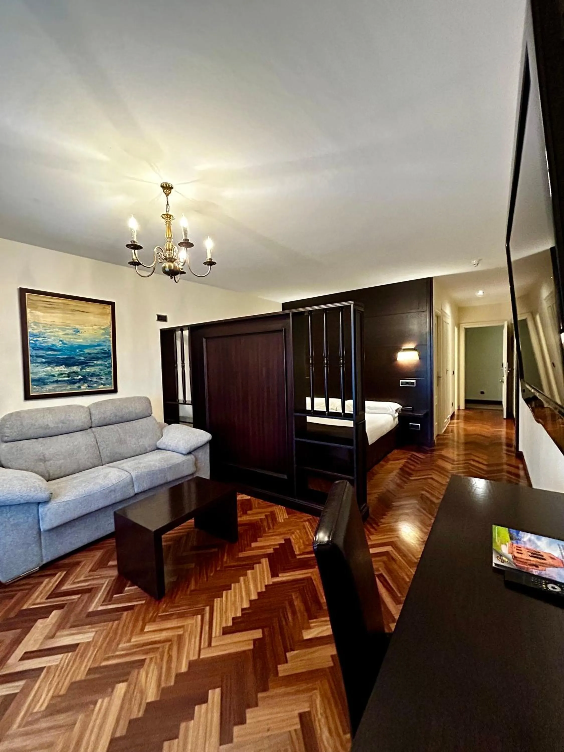 Photo of the whole room in Hotel La Arquera