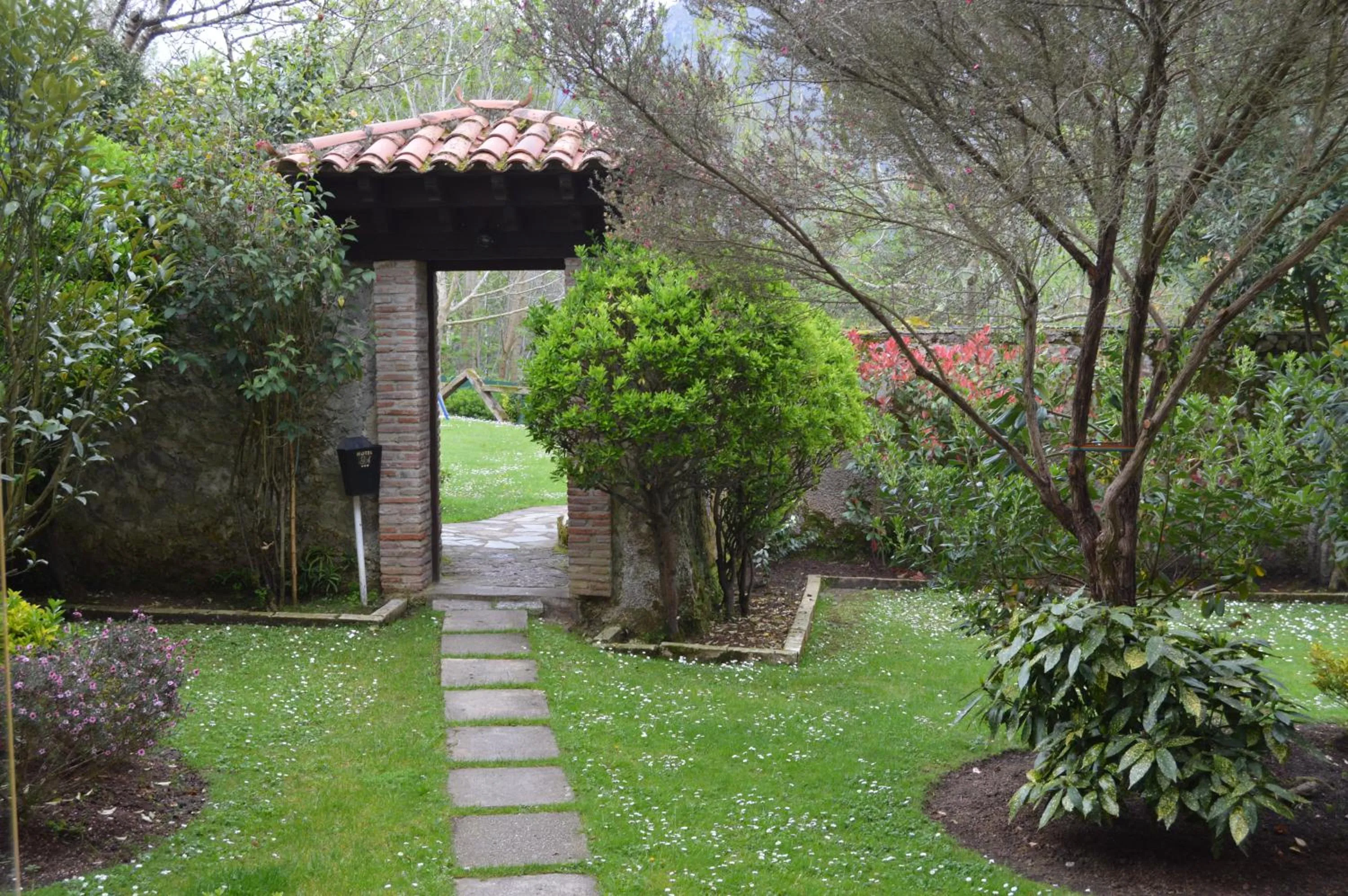 Garden in Hotel La Arquera