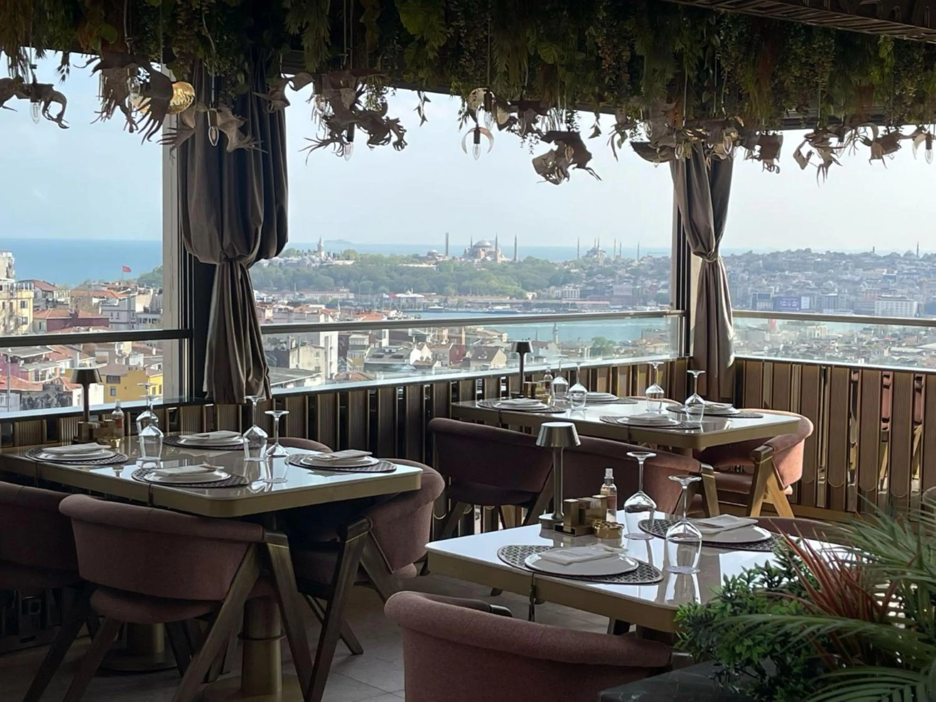 Restaurant/places to eat in Ayramin Exclusive Hotel - Special Category