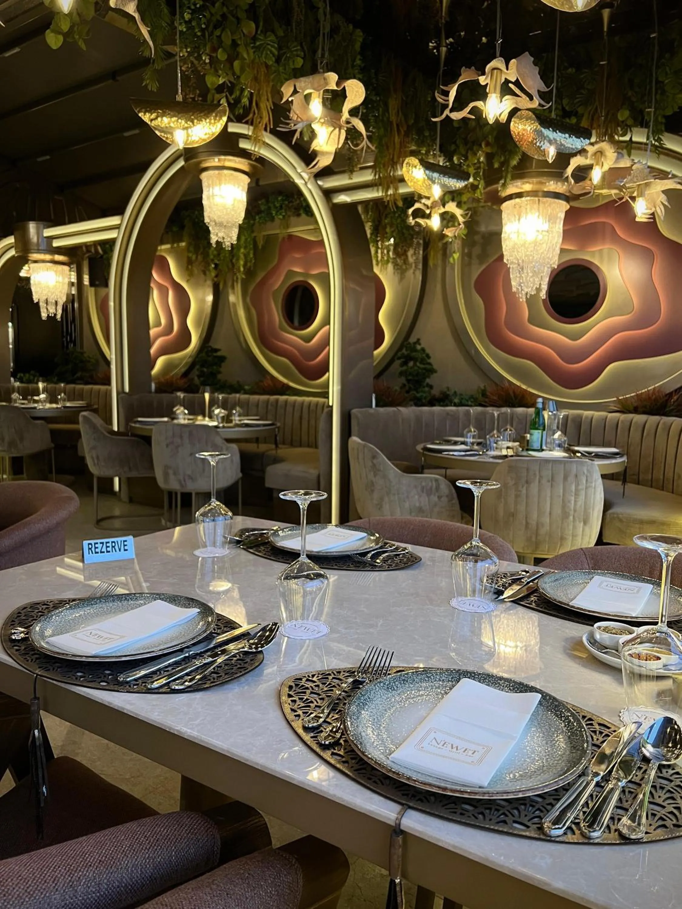 Restaurant/places to eat in Ayramin Exclusive Hotel - Special Category