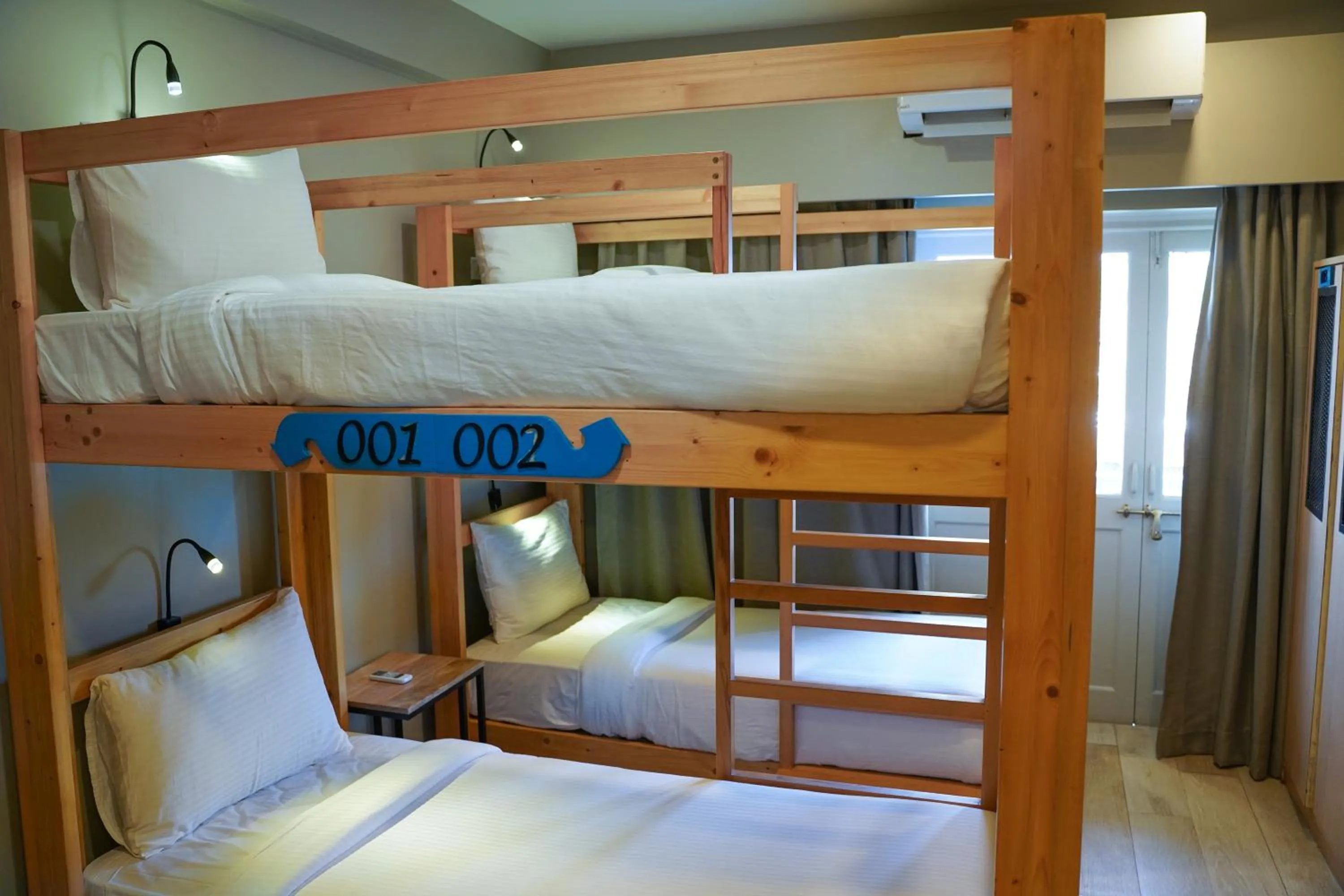 Bed in Indie Stays Goa