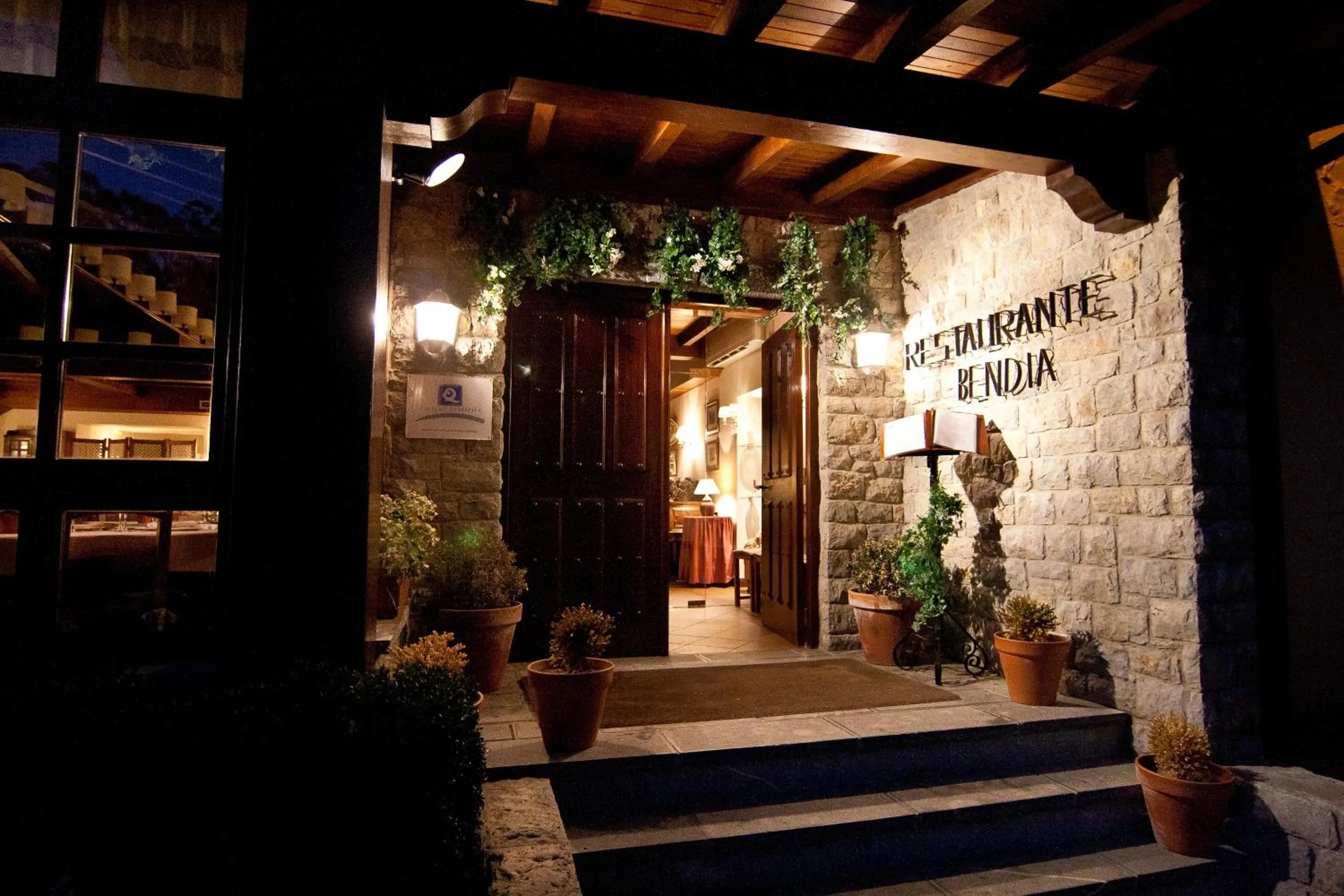 Restaurant/places to eat in Hotel Mirador de La Franca