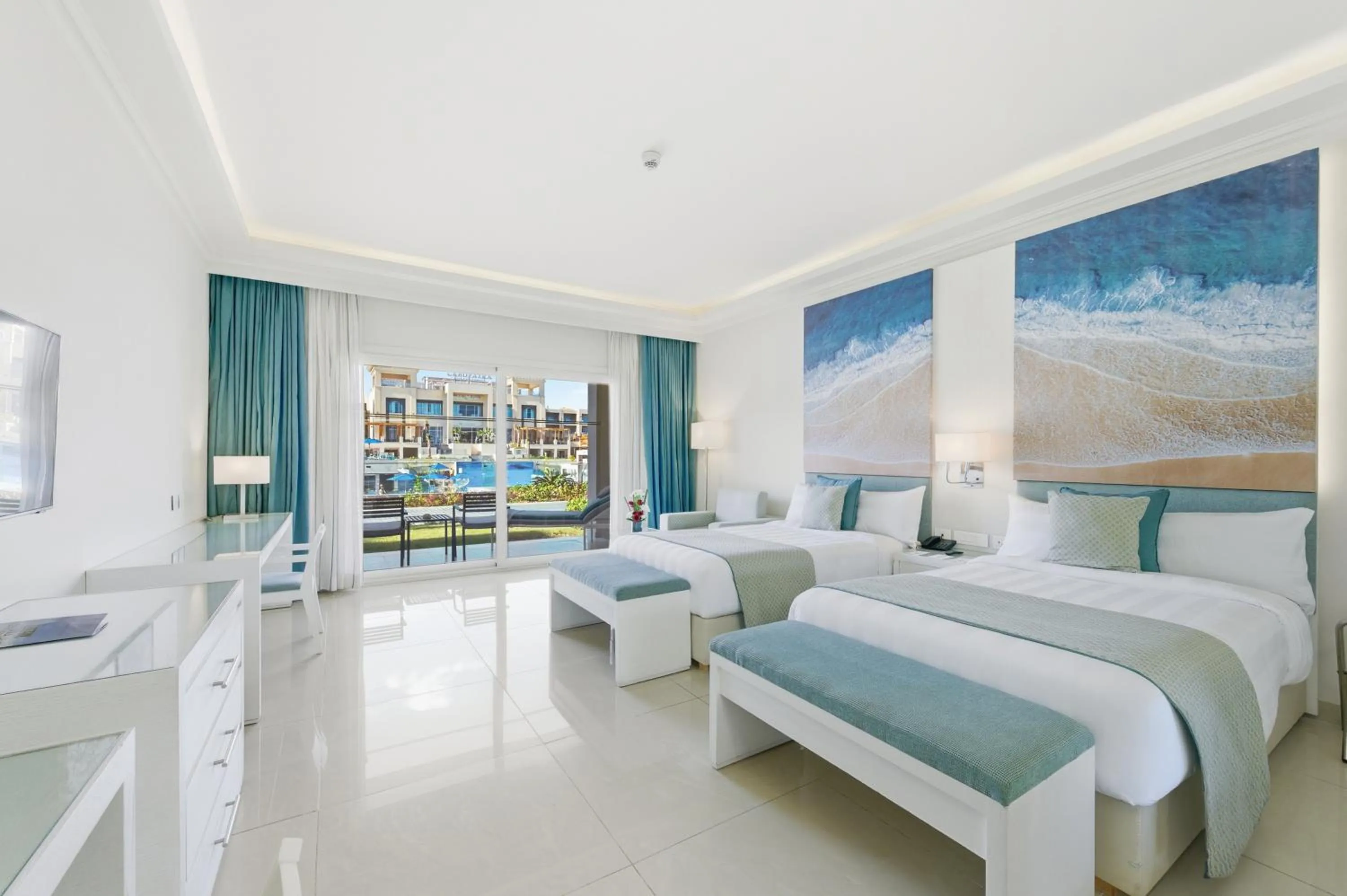 Bedroom, Bed in Cleopatra Luxury Resort Sharm - Adults Only 16 years plus