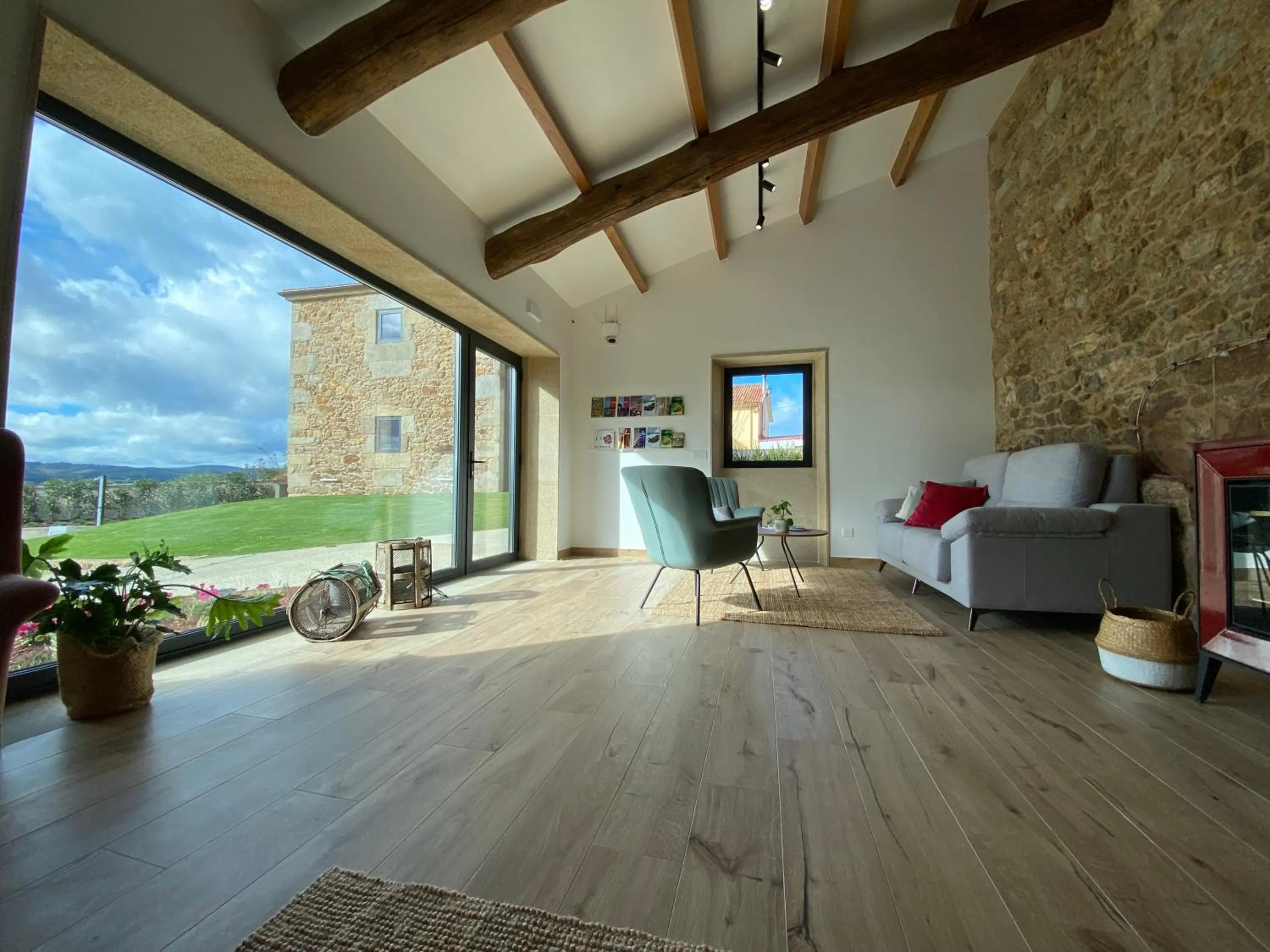 Communal lounge/ TV room in Morada Atlántica