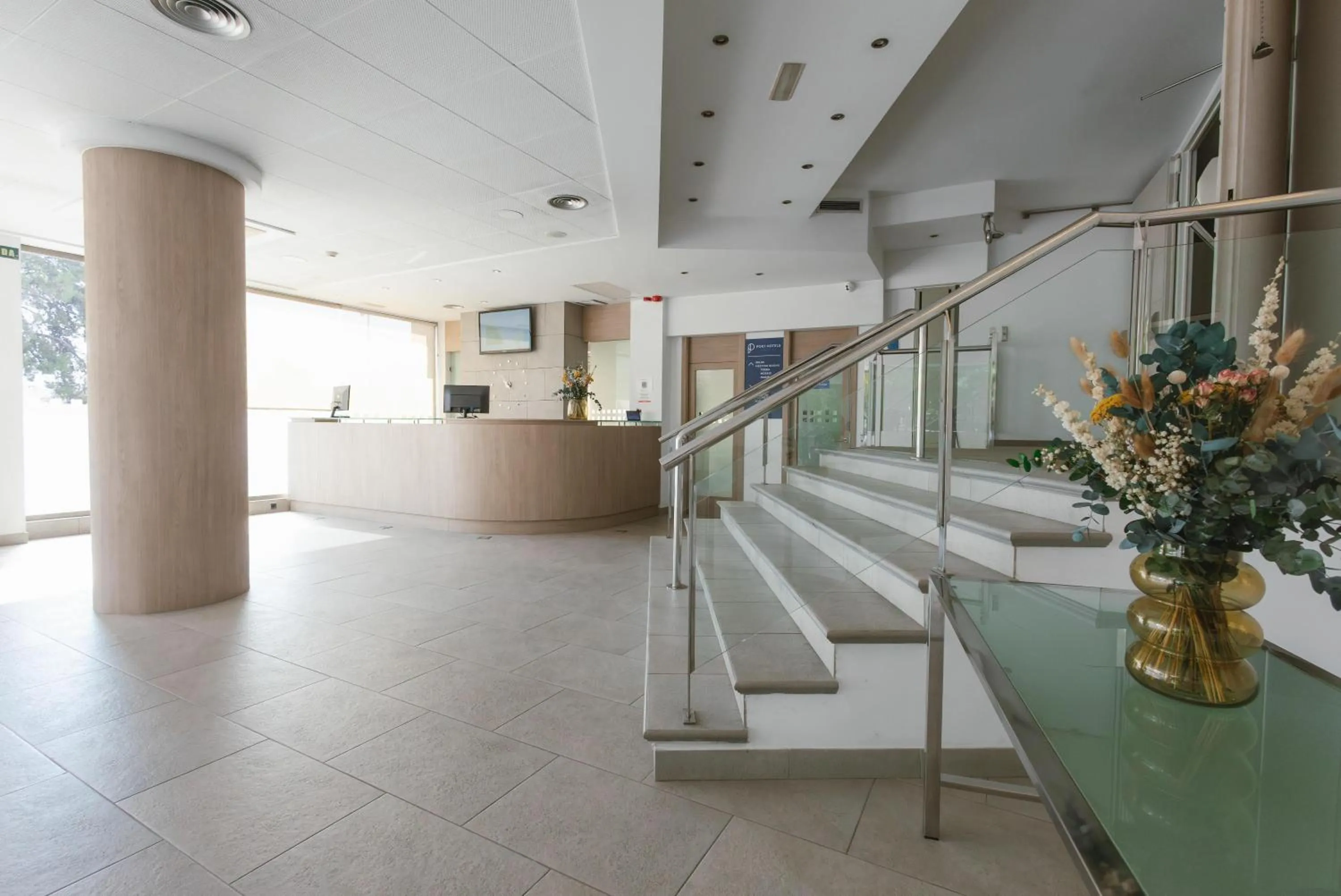 Lobby or reception in Port Feria Valencia