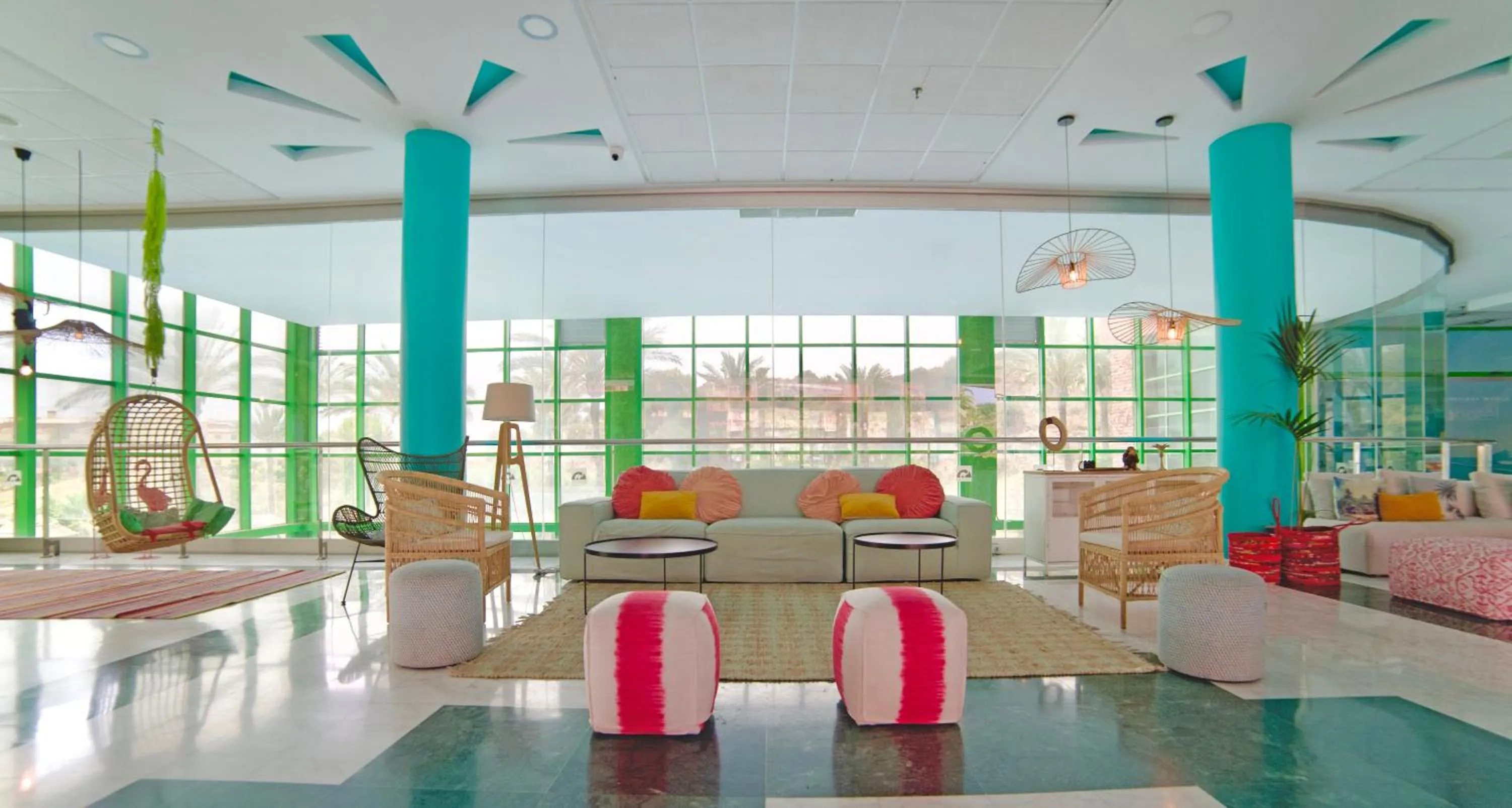 Living room in Holiday World RIWO Hotel.