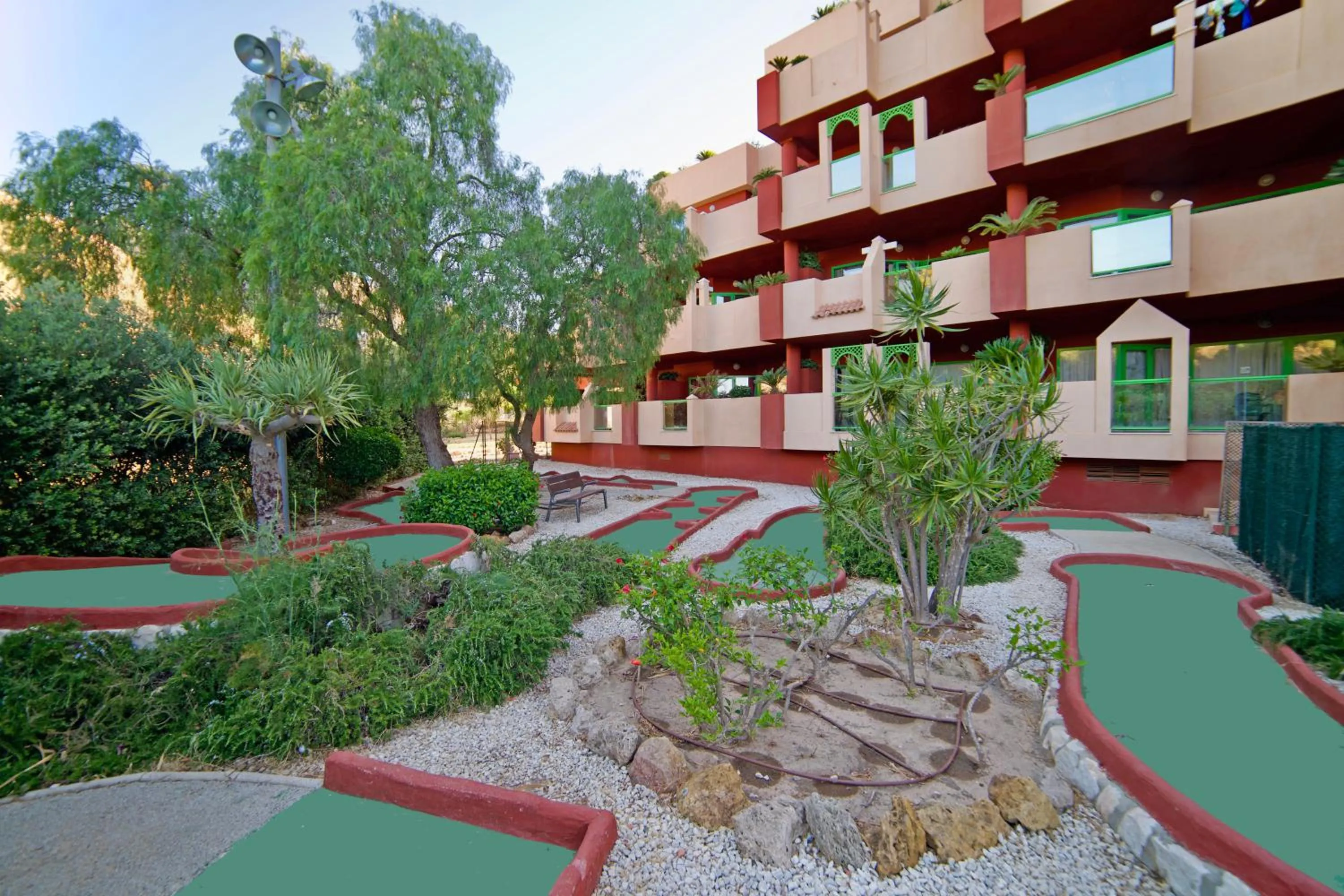 Minigolf in Holiday World RIWO Hotel.