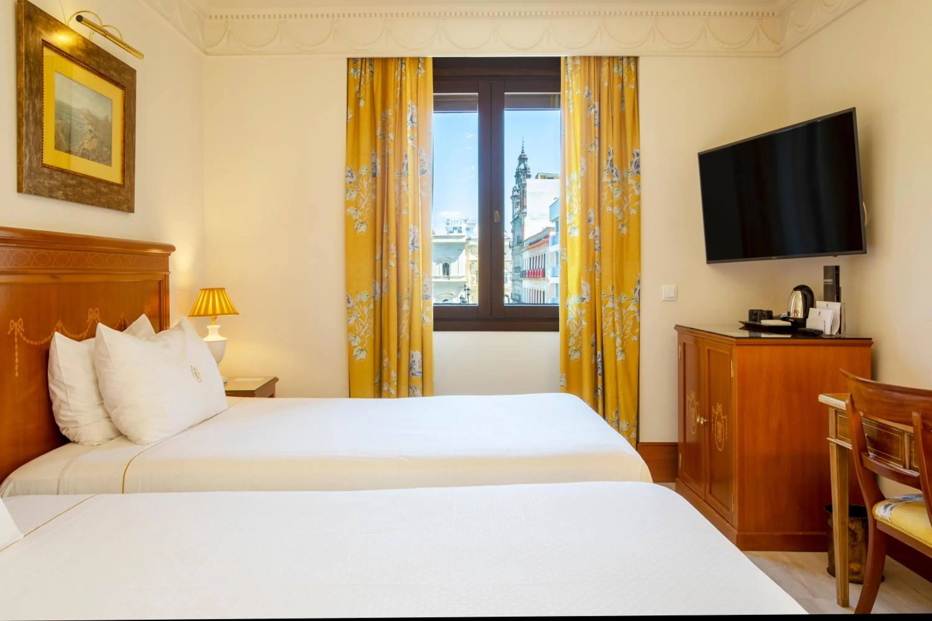 Bed in Hotel Inglaterra