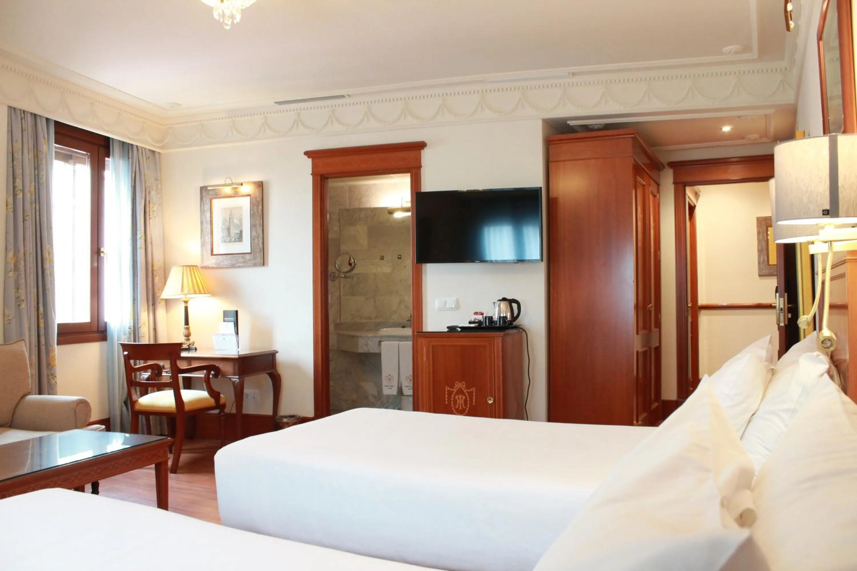 Bed in Hotel Inglaterra