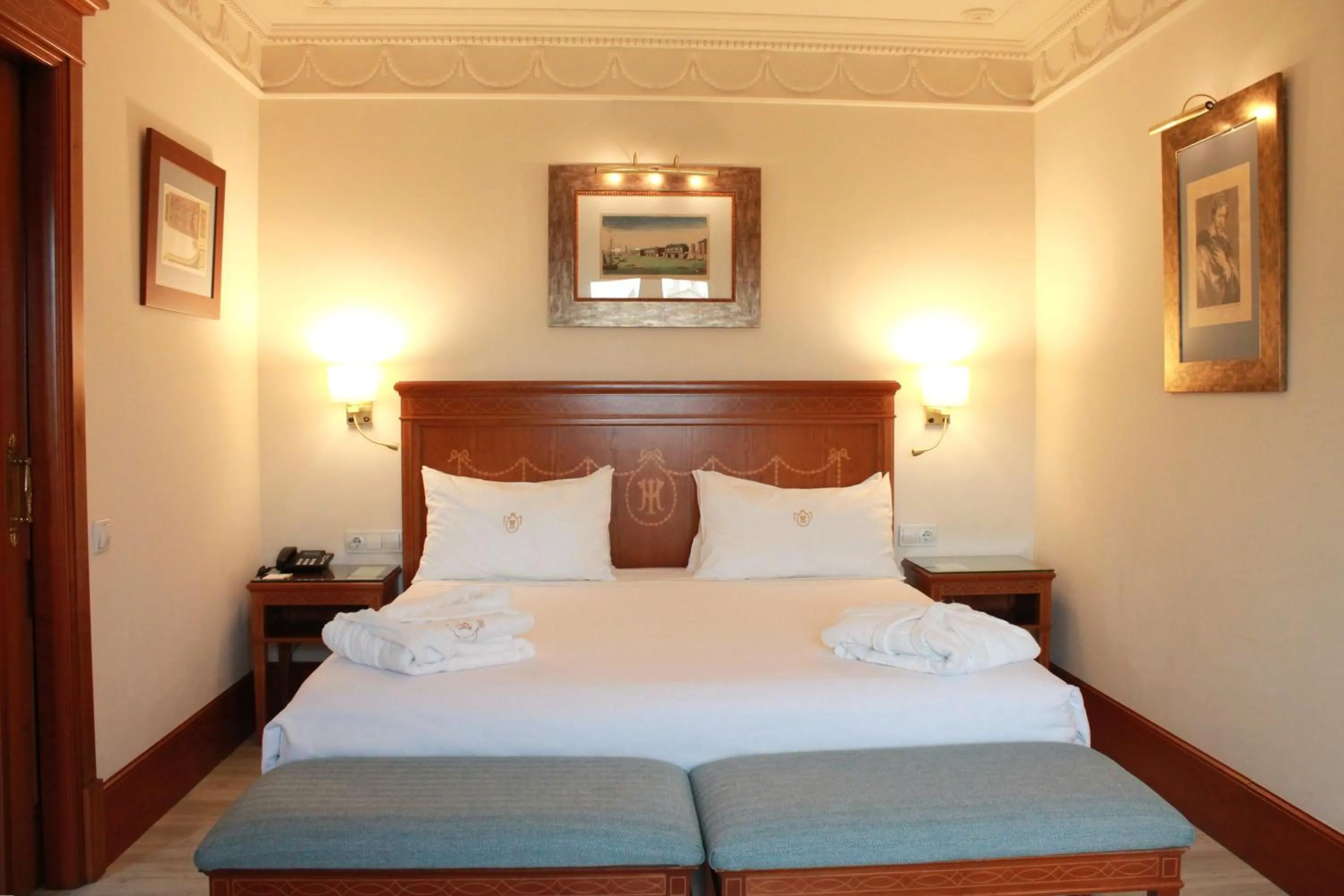 Bed in Hotel Inglaterra