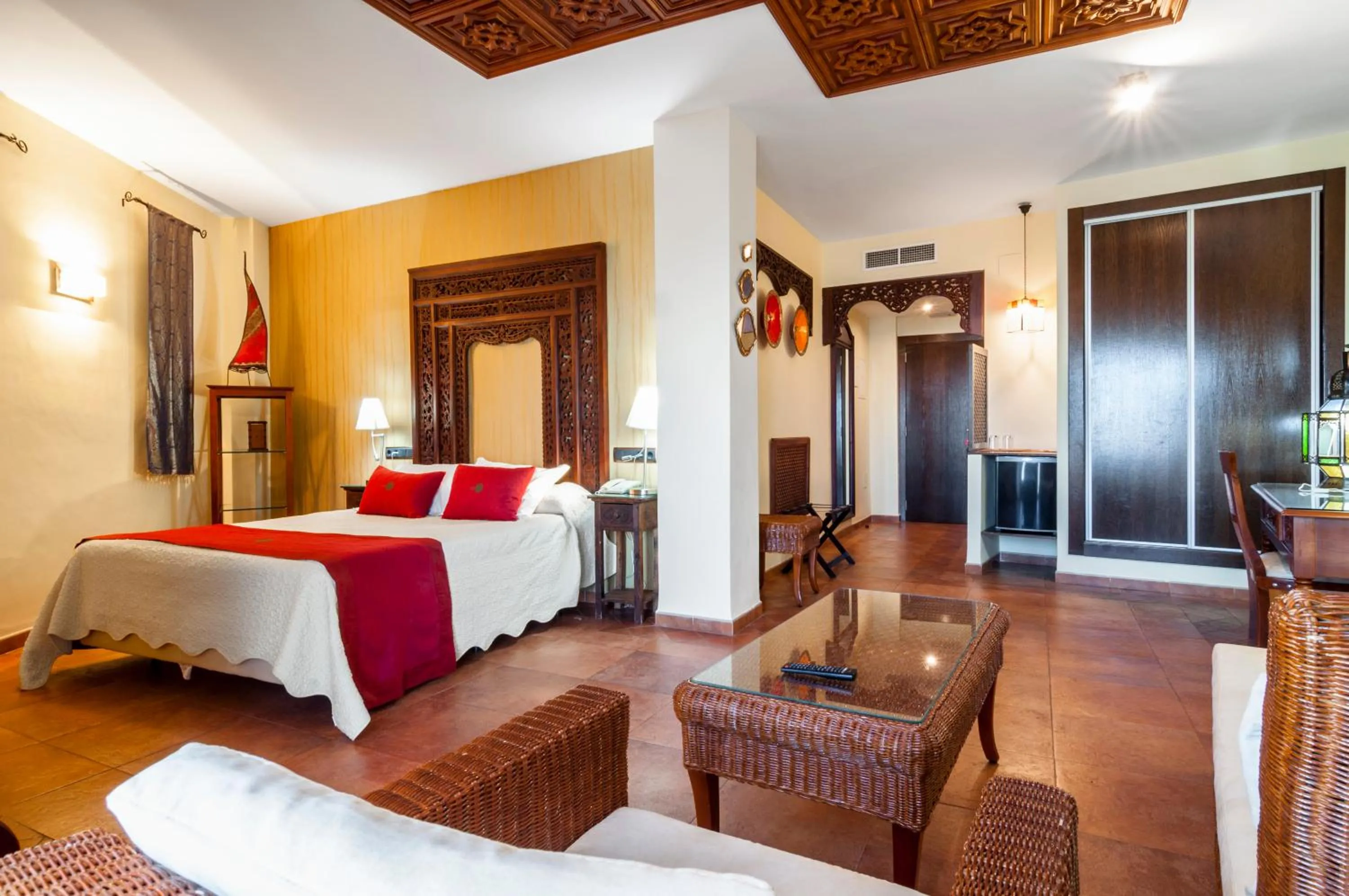 Living room, Bed in Hotel & Spa Sierra de Cazorla 4*