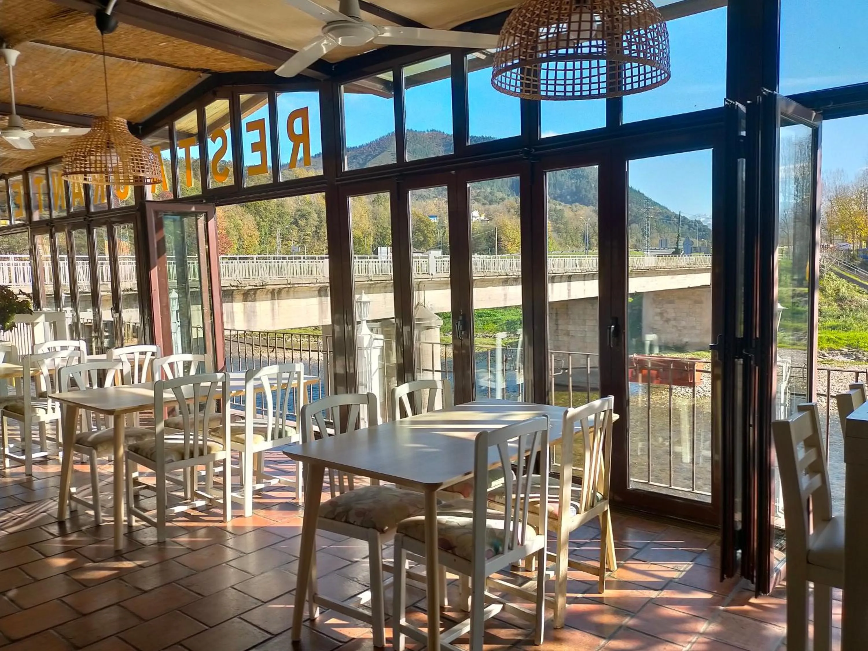 Restaurant/places to eat in Hotel Casona del Sella