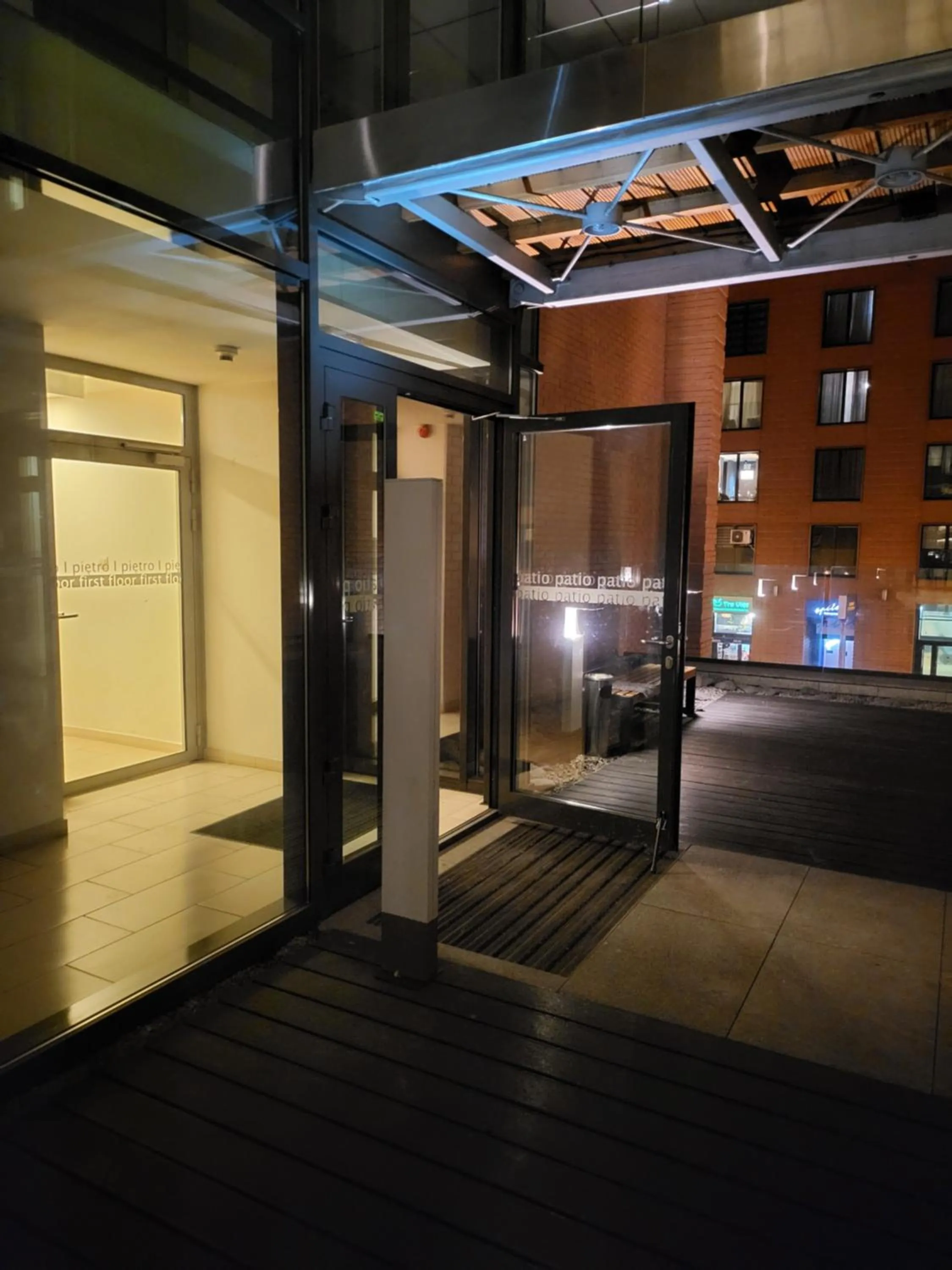 Facade/entrance in Amber Hostel Szlak