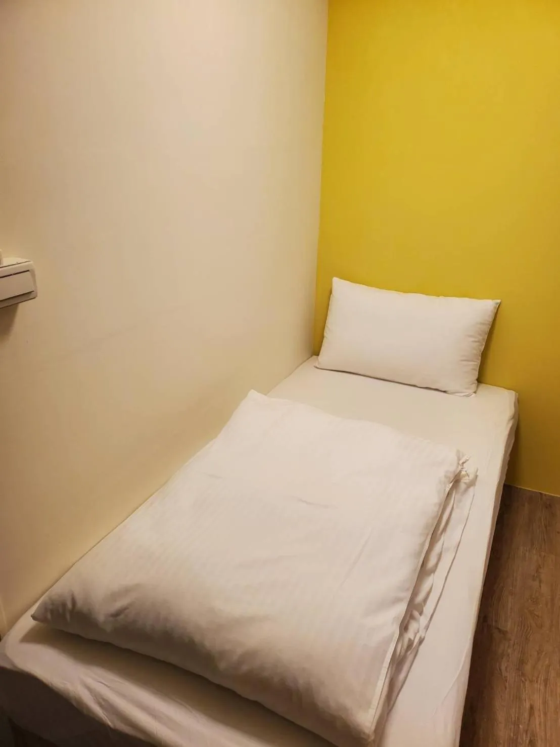 Bedroom, Bed in Taipei Inn