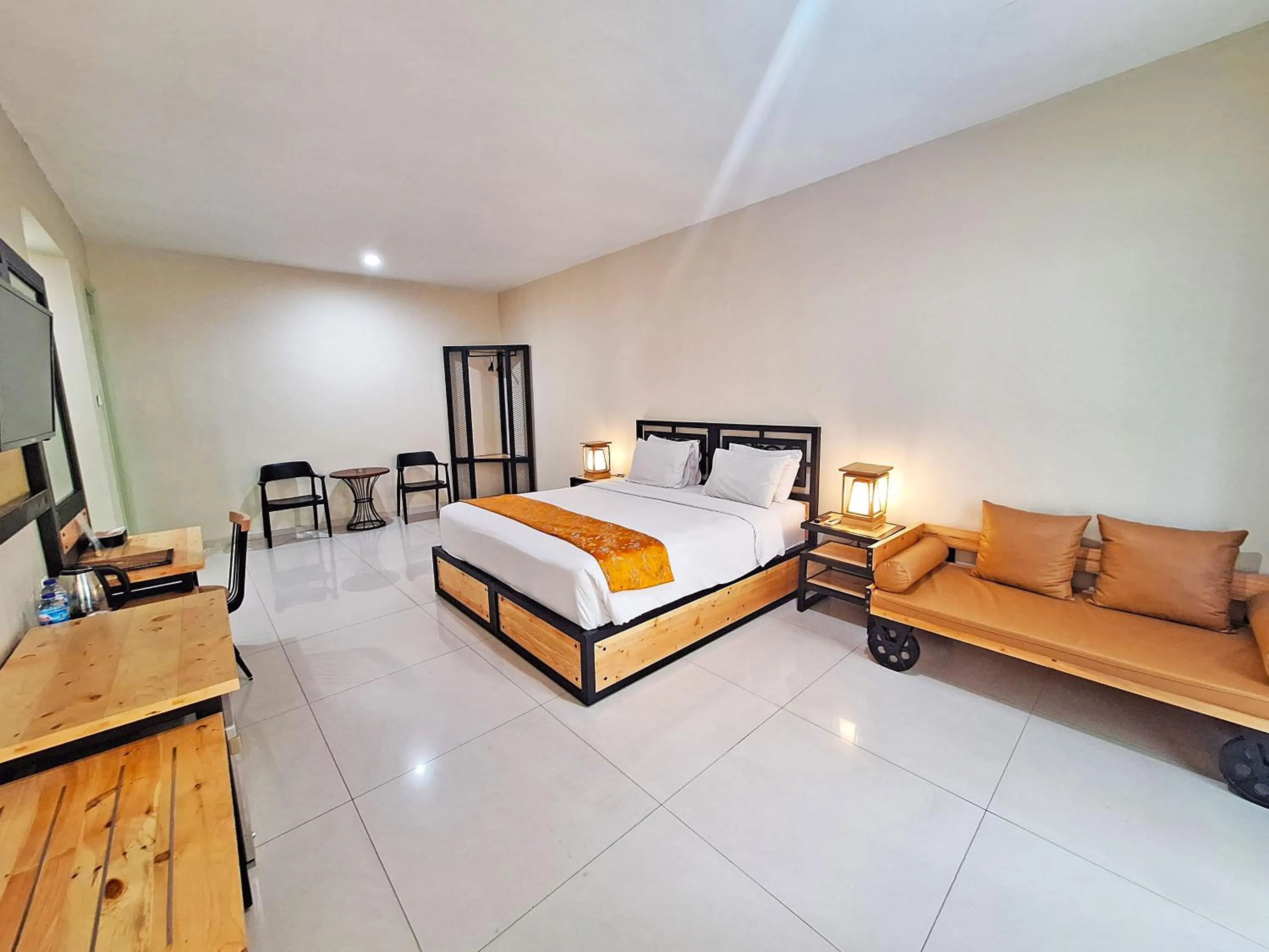 Bedroom in Hotel New Puri Garden