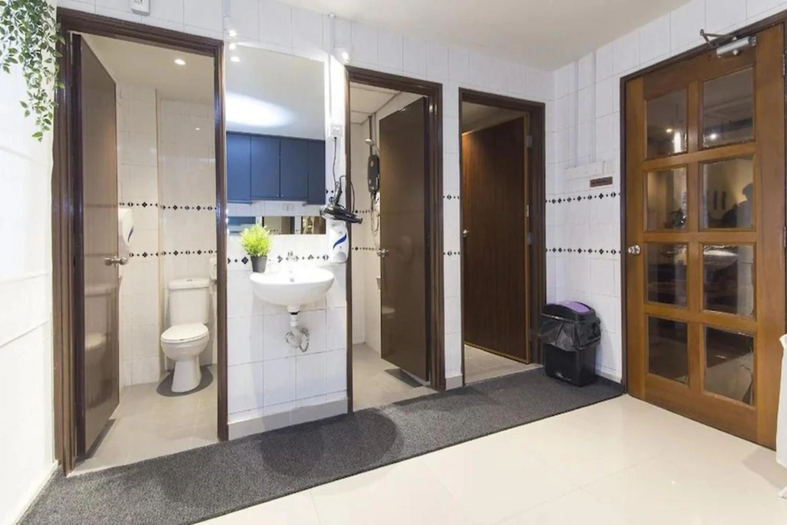 Bathroom in Hotel O Senja Hostel Chinatown