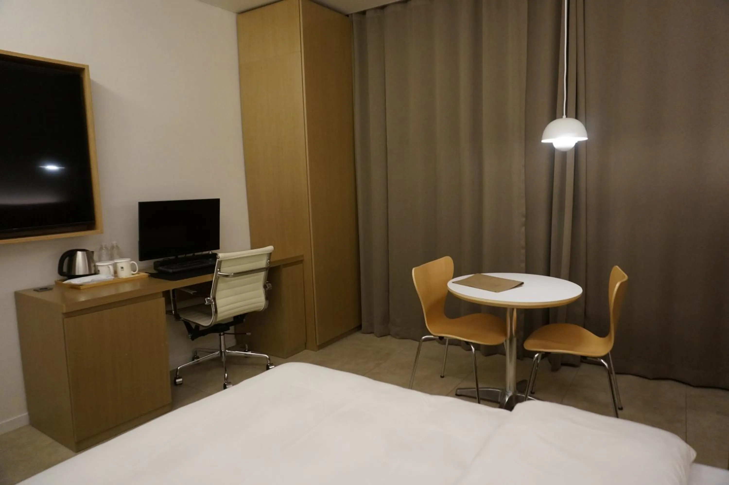 TV and multimedia, Bed in Sodo Hotel Paju