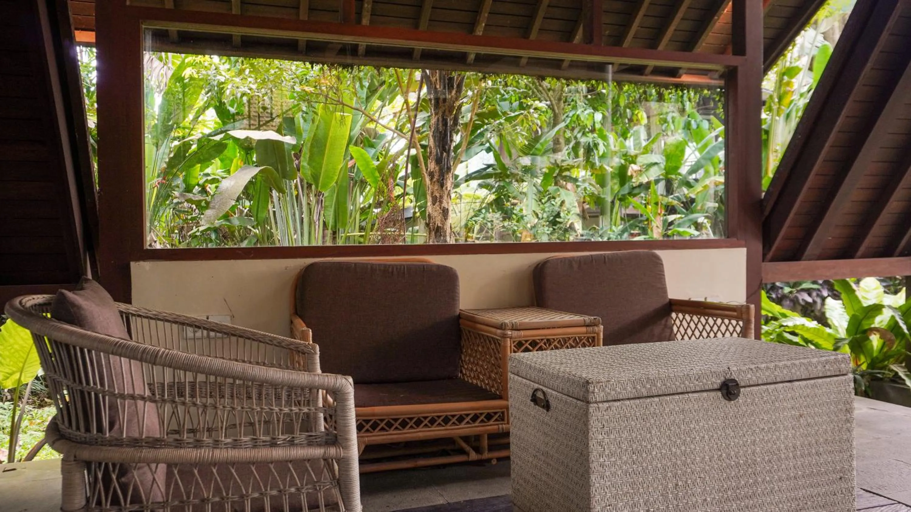 Seating area in Green Tree House Villa Ubud
