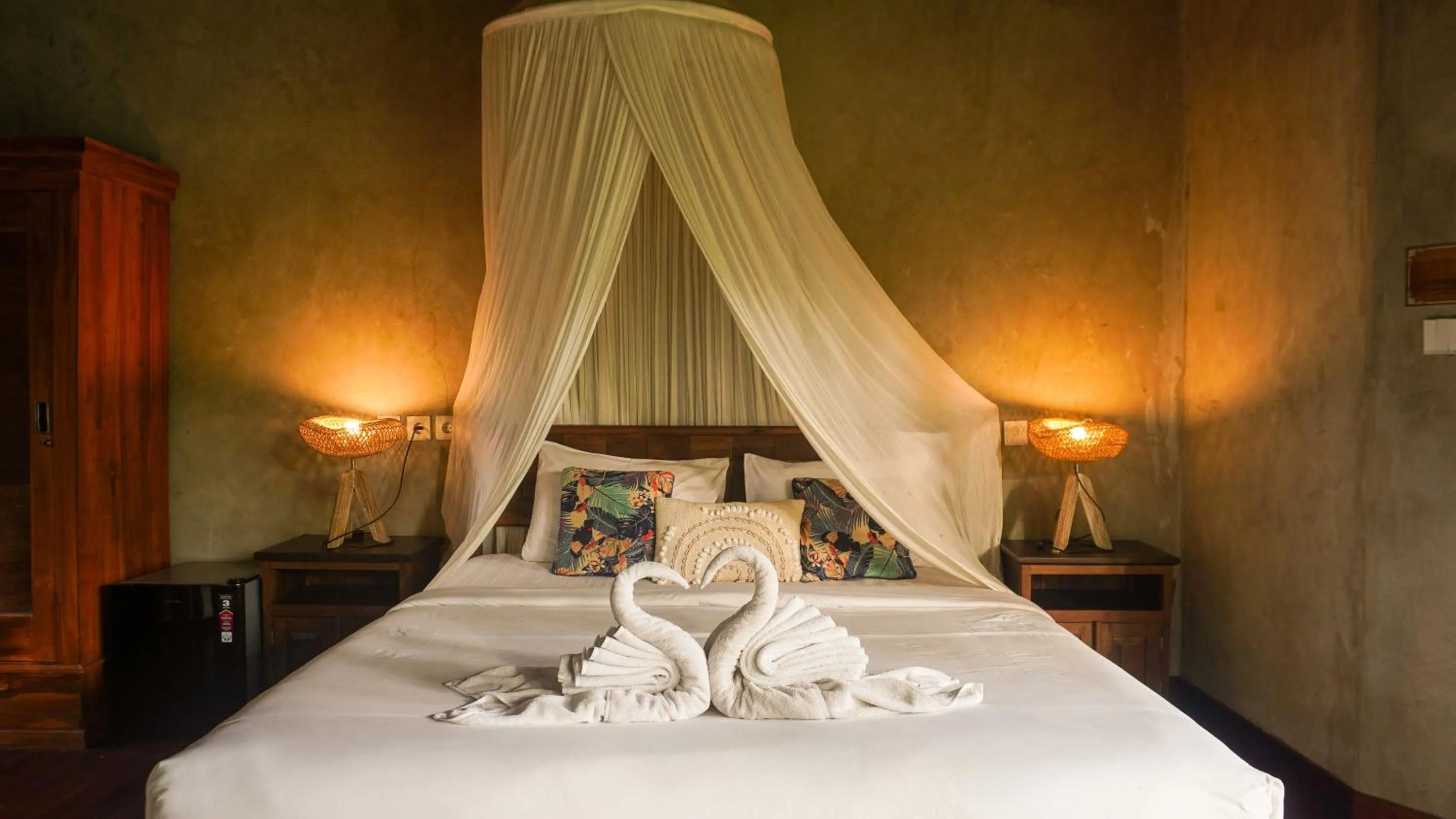 Bedroom, Bed in Green Tree House Villa Ubud