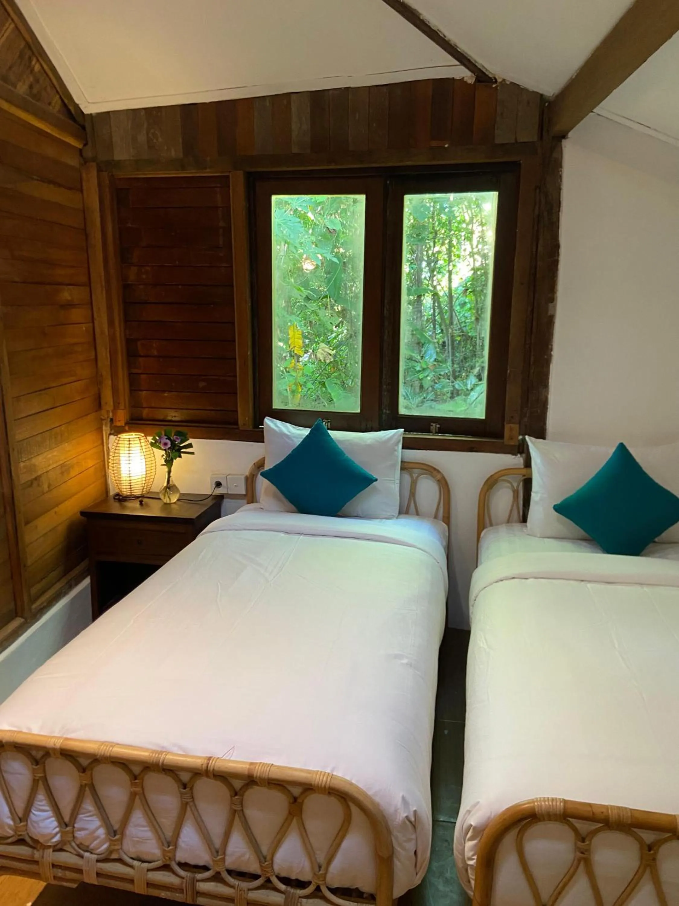 Bedroom, Bed in Green Tree House Villa Ubud