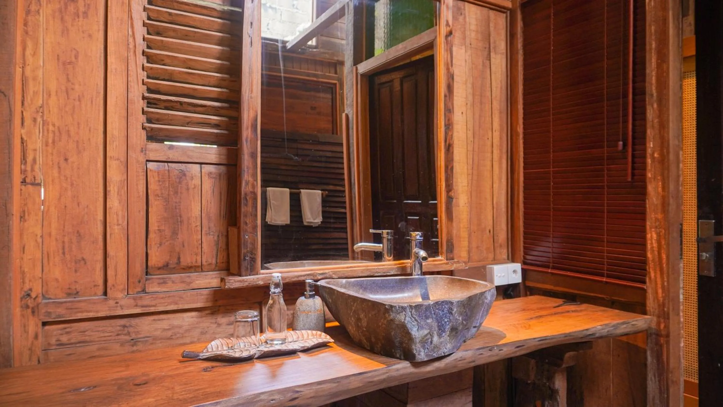Bathroom in Green Tree House Villa Ubud