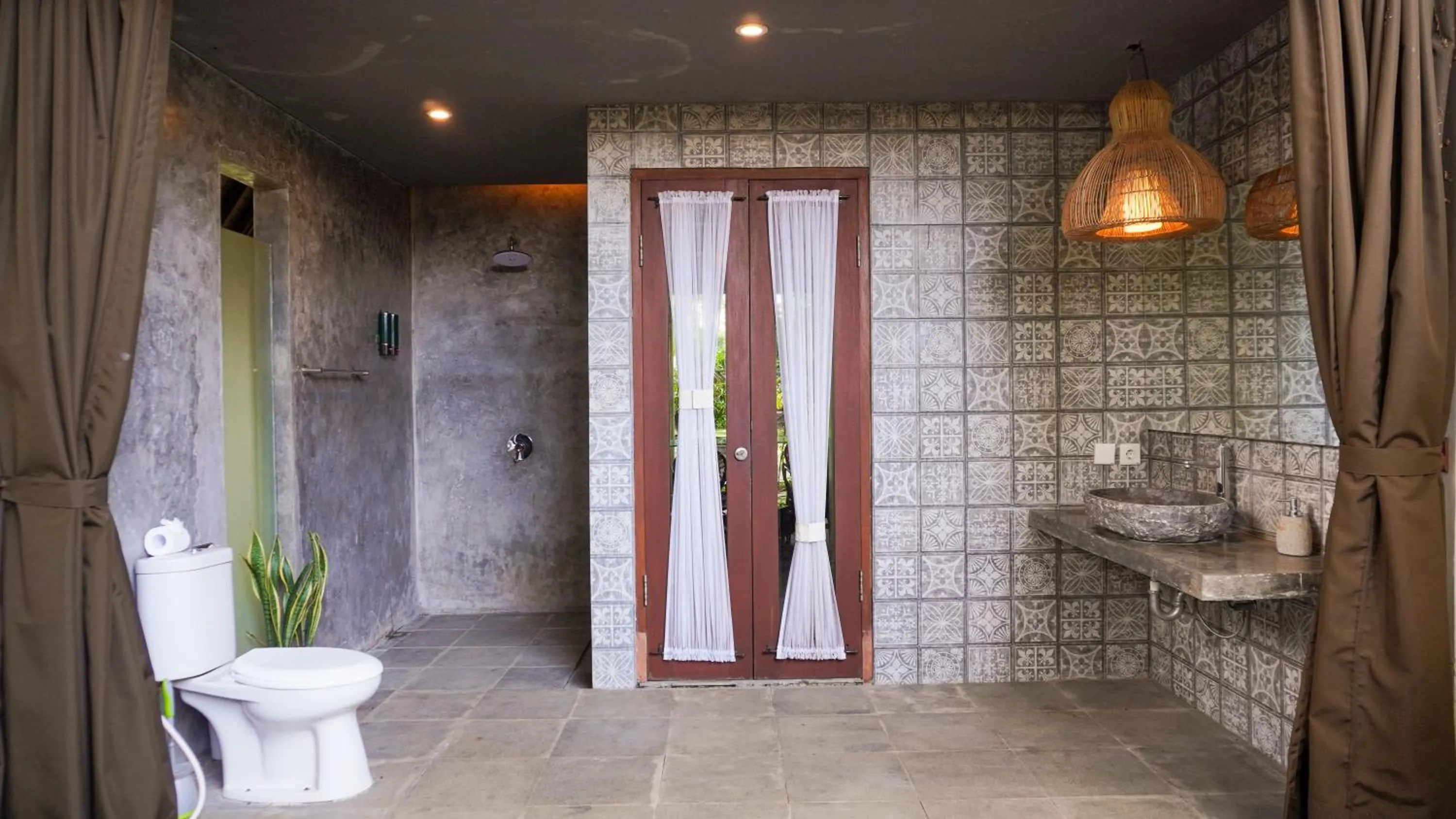 Bathroom in Green Tree House Villa Ubud
