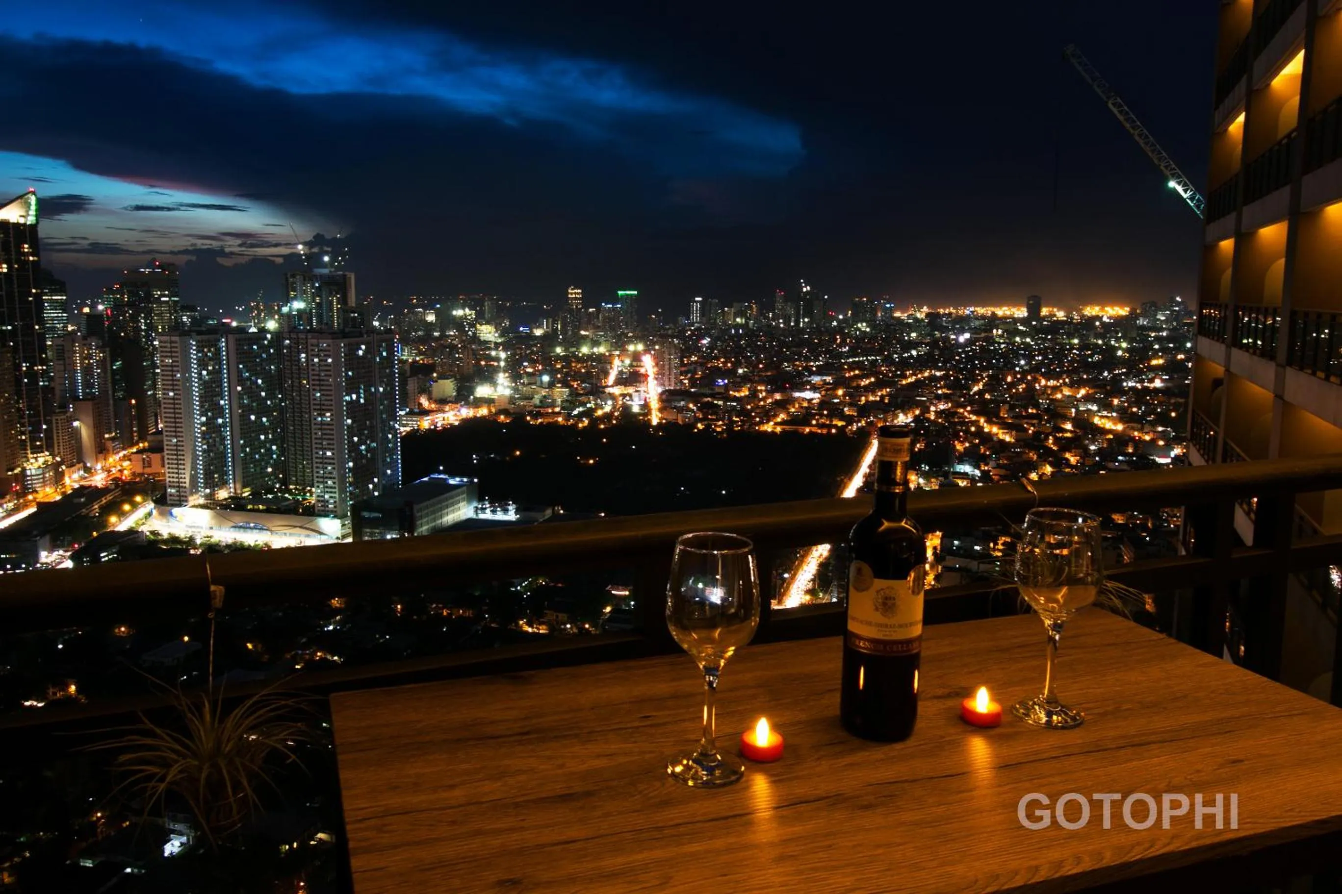 Queen Studio in The Gramercy Residences