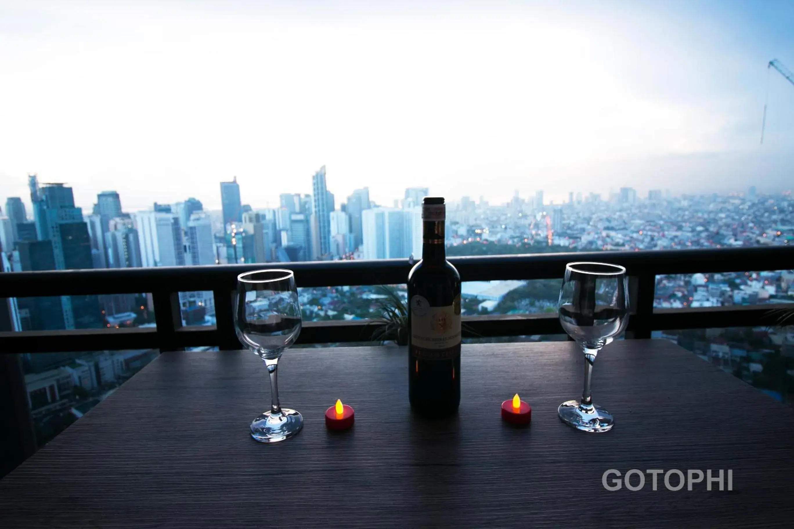 Studio with Balcony in The Gramercy Residences Studio with Balcony in The Gramercy Residences