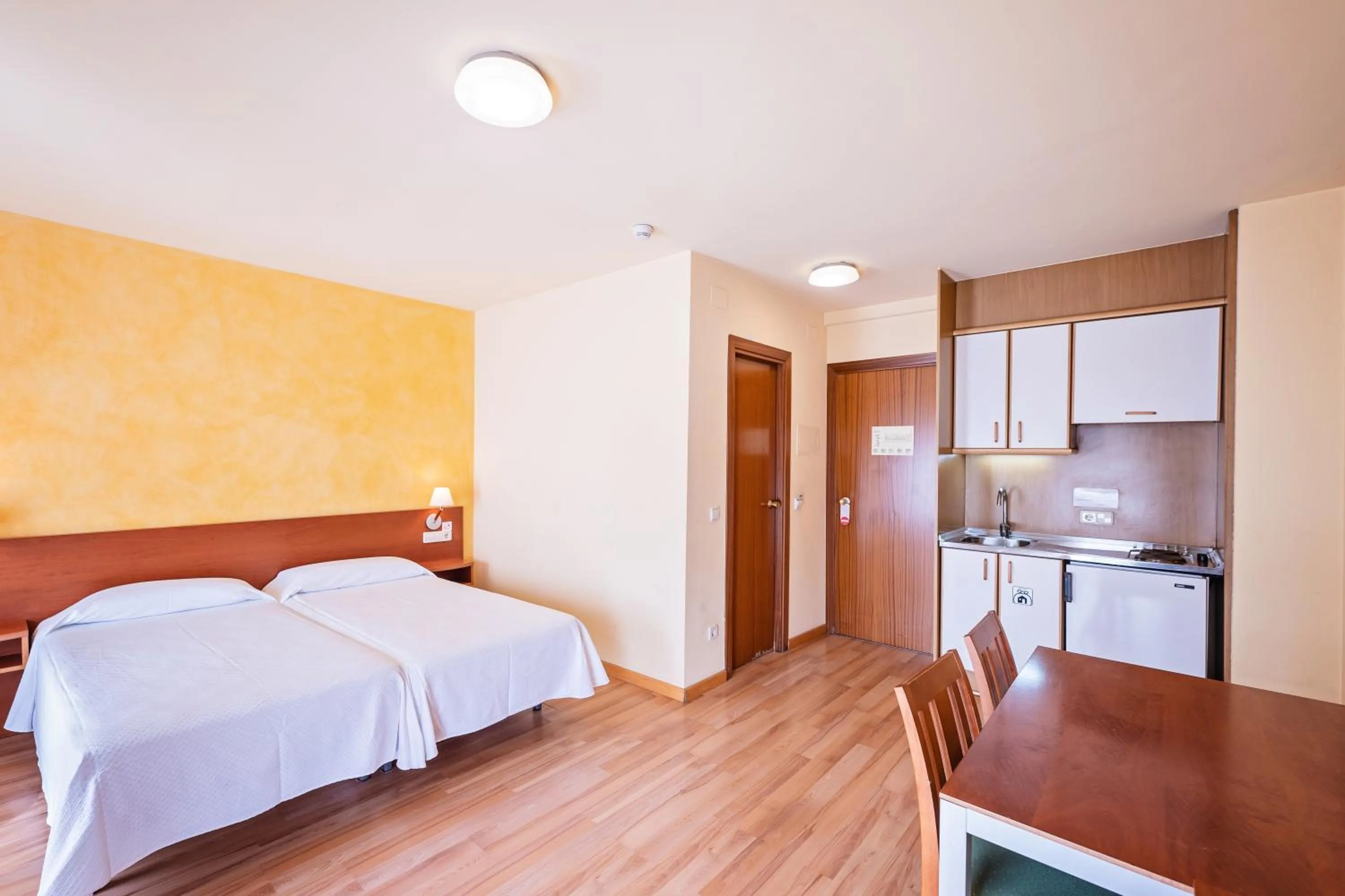 Bed in Hotel La Perla D'Olot