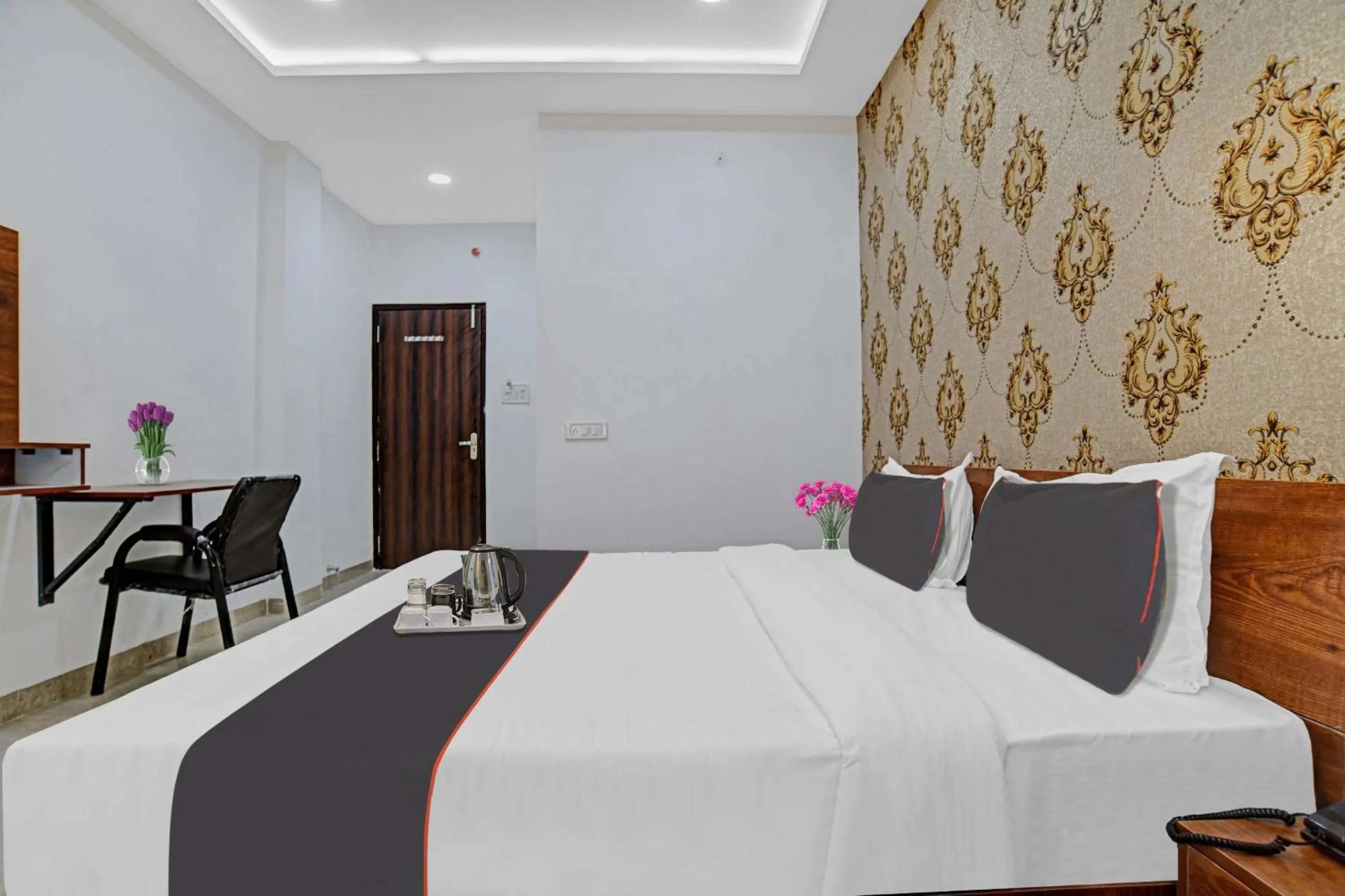 Bedroom in Hotel O Shivaay