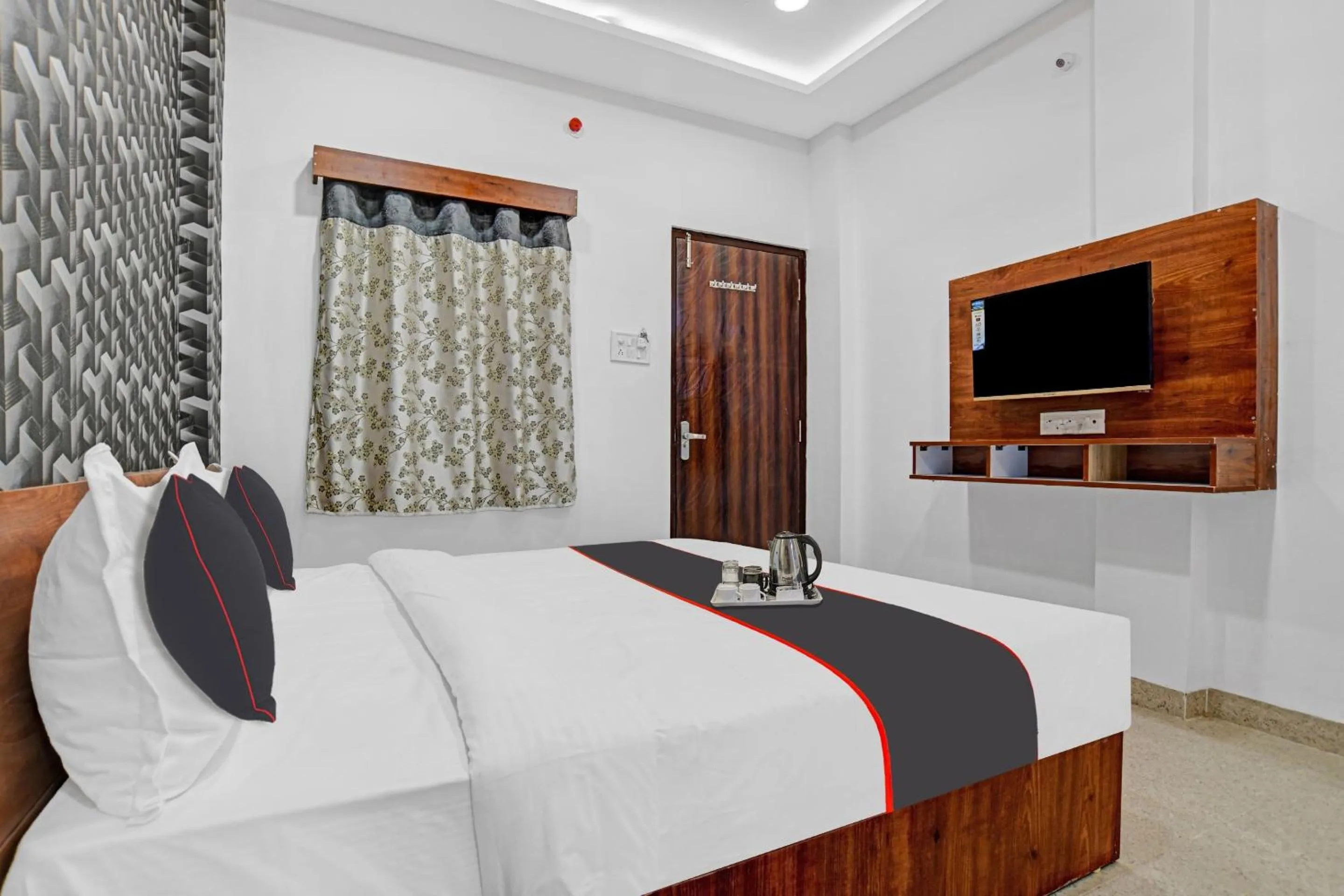 Bedroom in Hotel O Shivaay