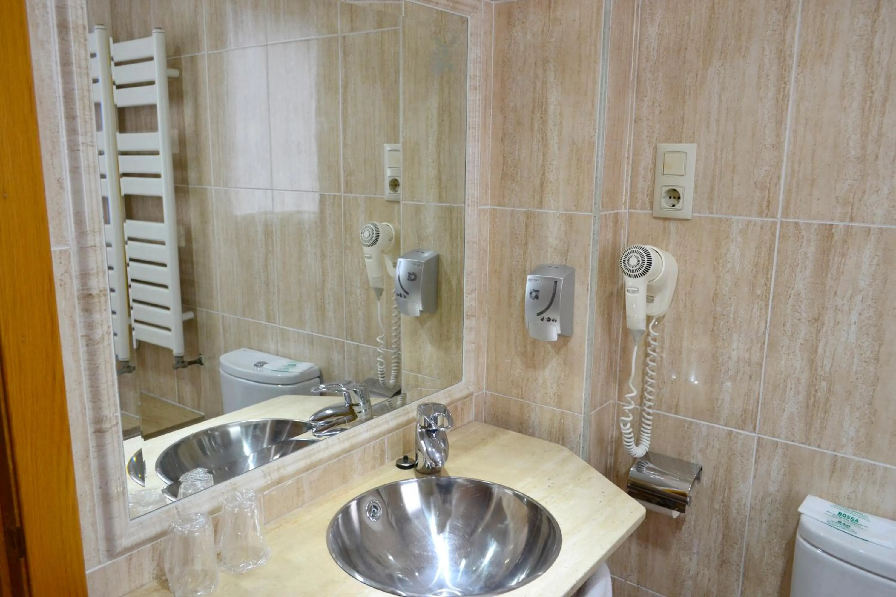 Bathroom in Hotel Alda Centro Oviedo