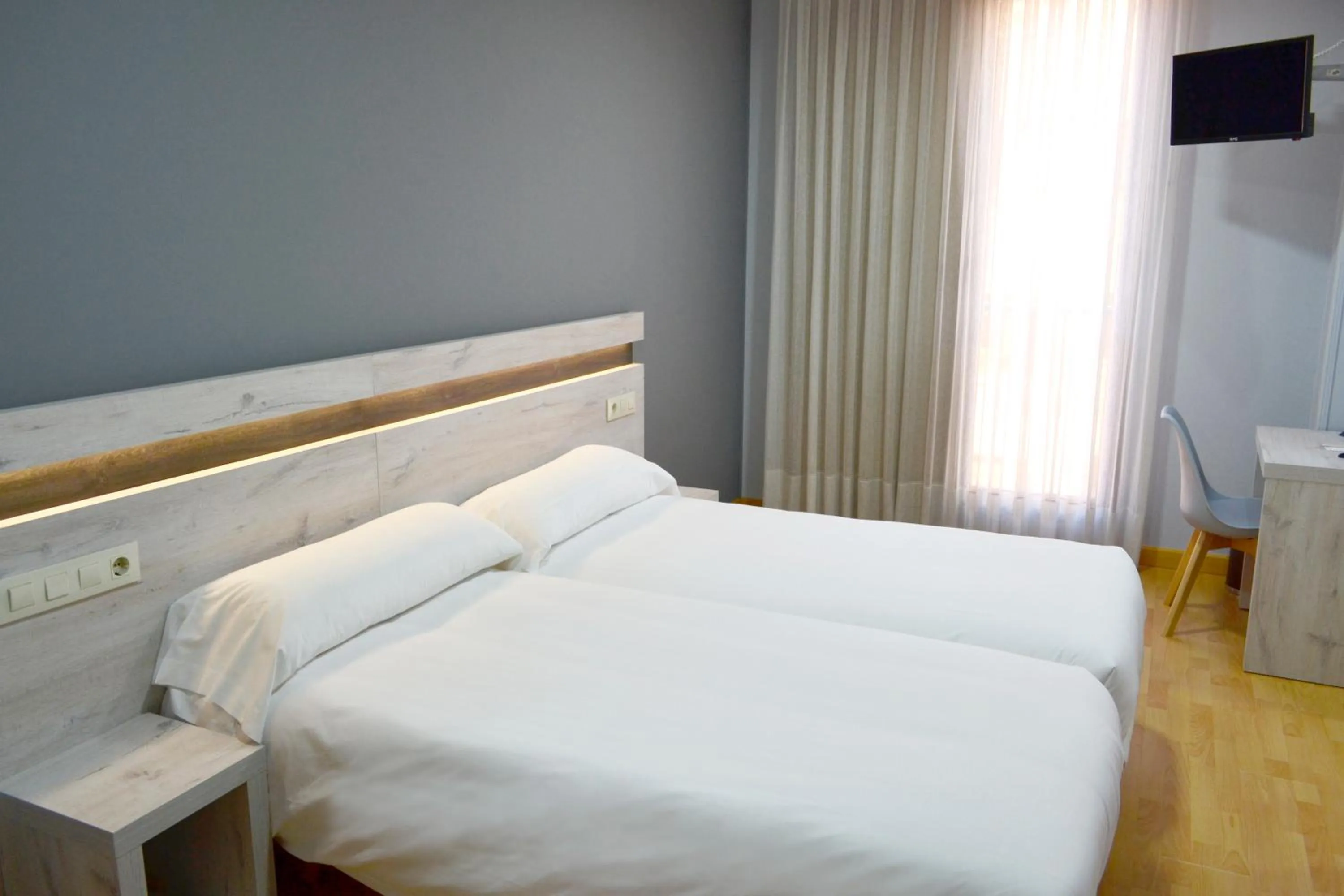 Bed in Hotel Alda Centro Oviedo