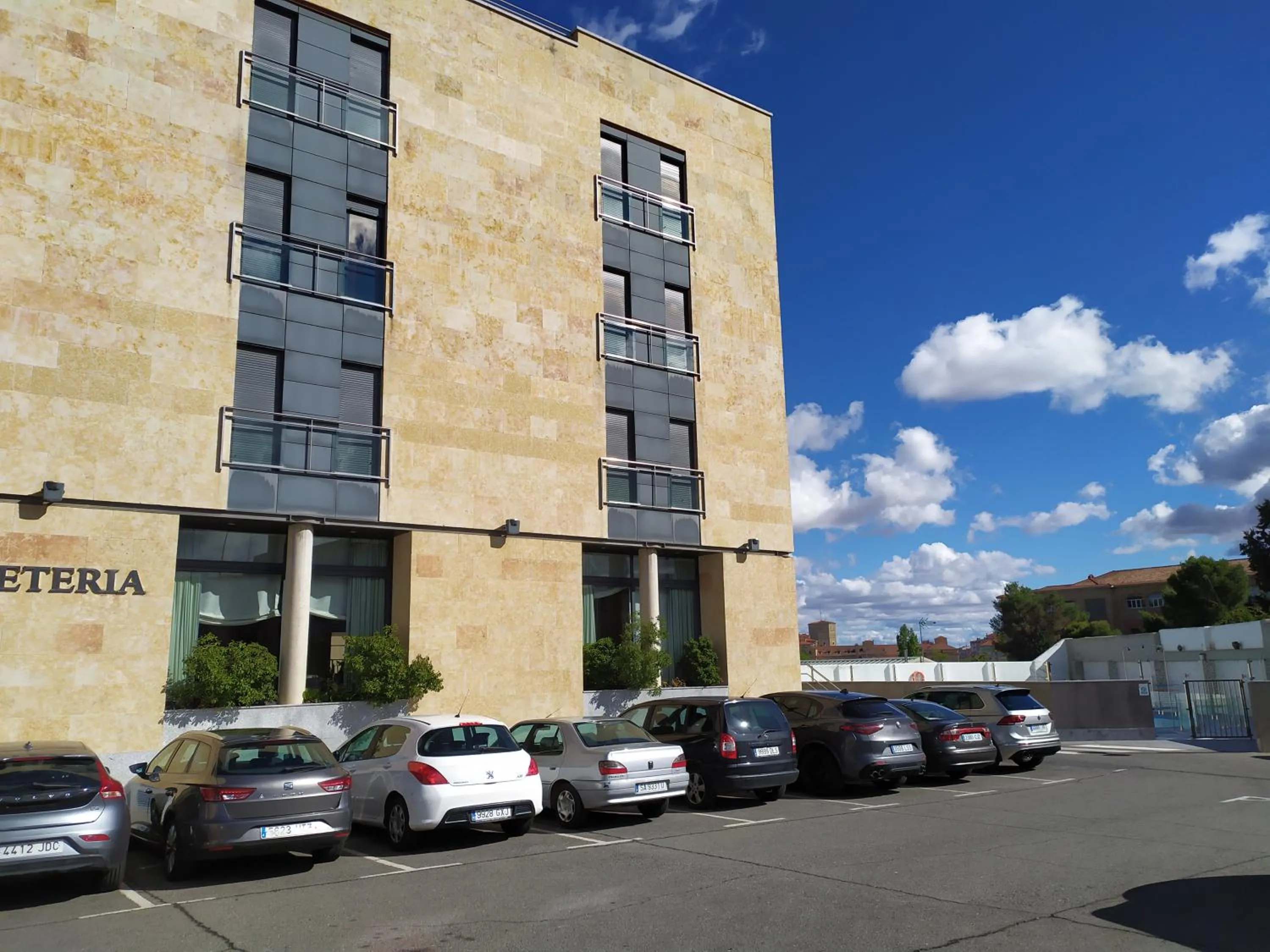 Property building in Hotel Bardo Recoletos Coco