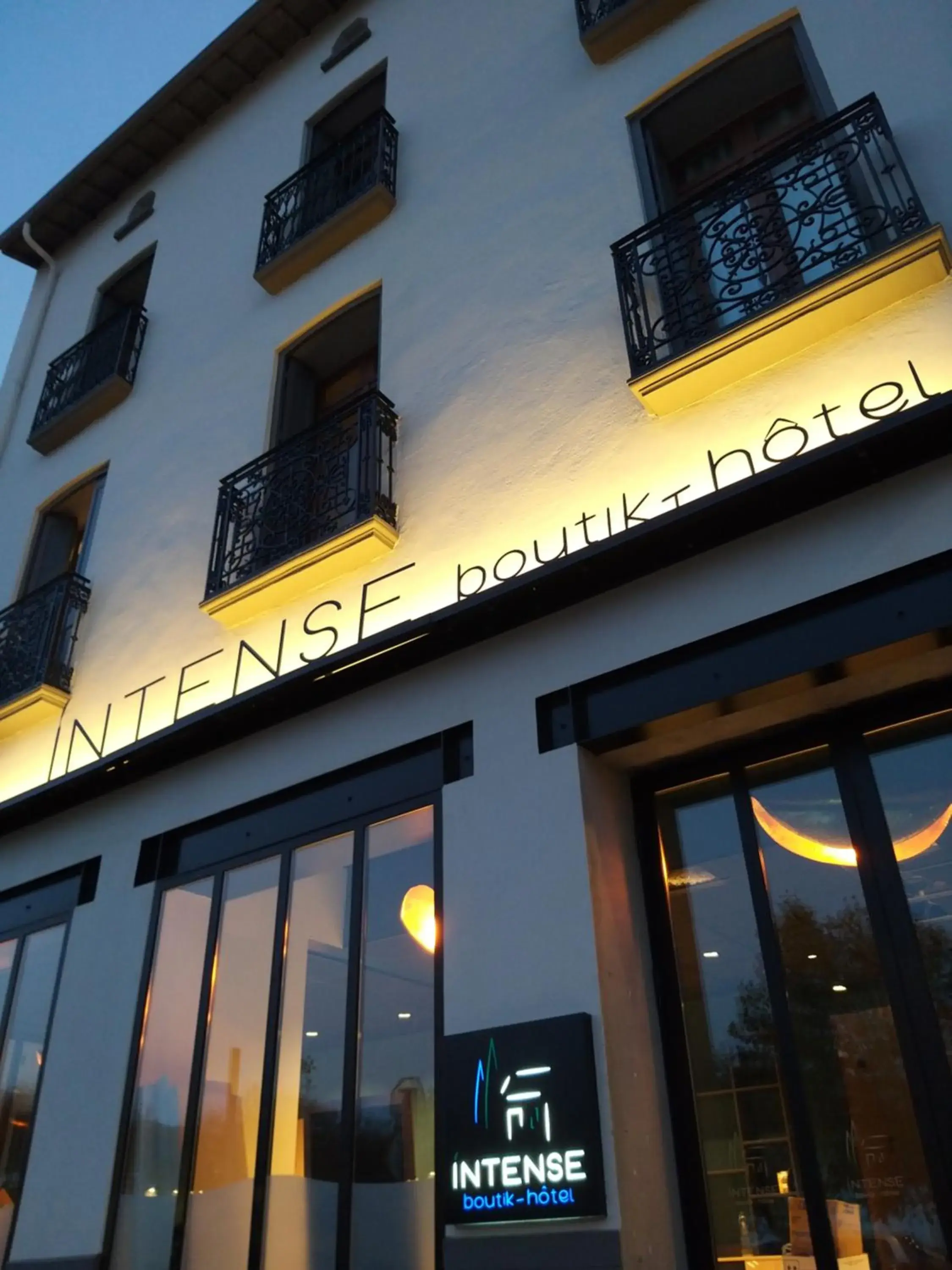 Intense Boutik-Hôtel Intense Boutik-Hôtel