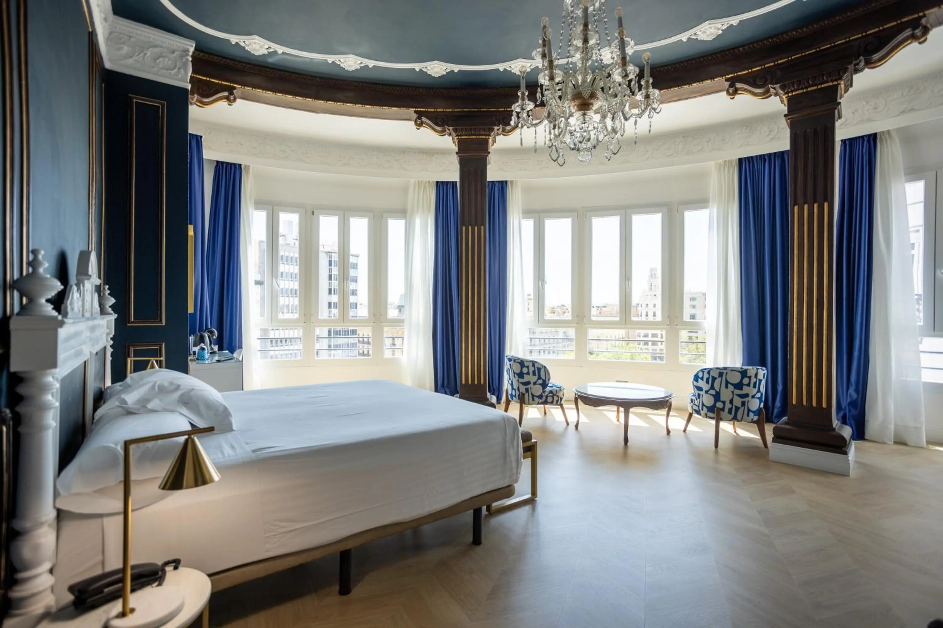 Photo of the whole room, Bed in Venecia Plaza Centro