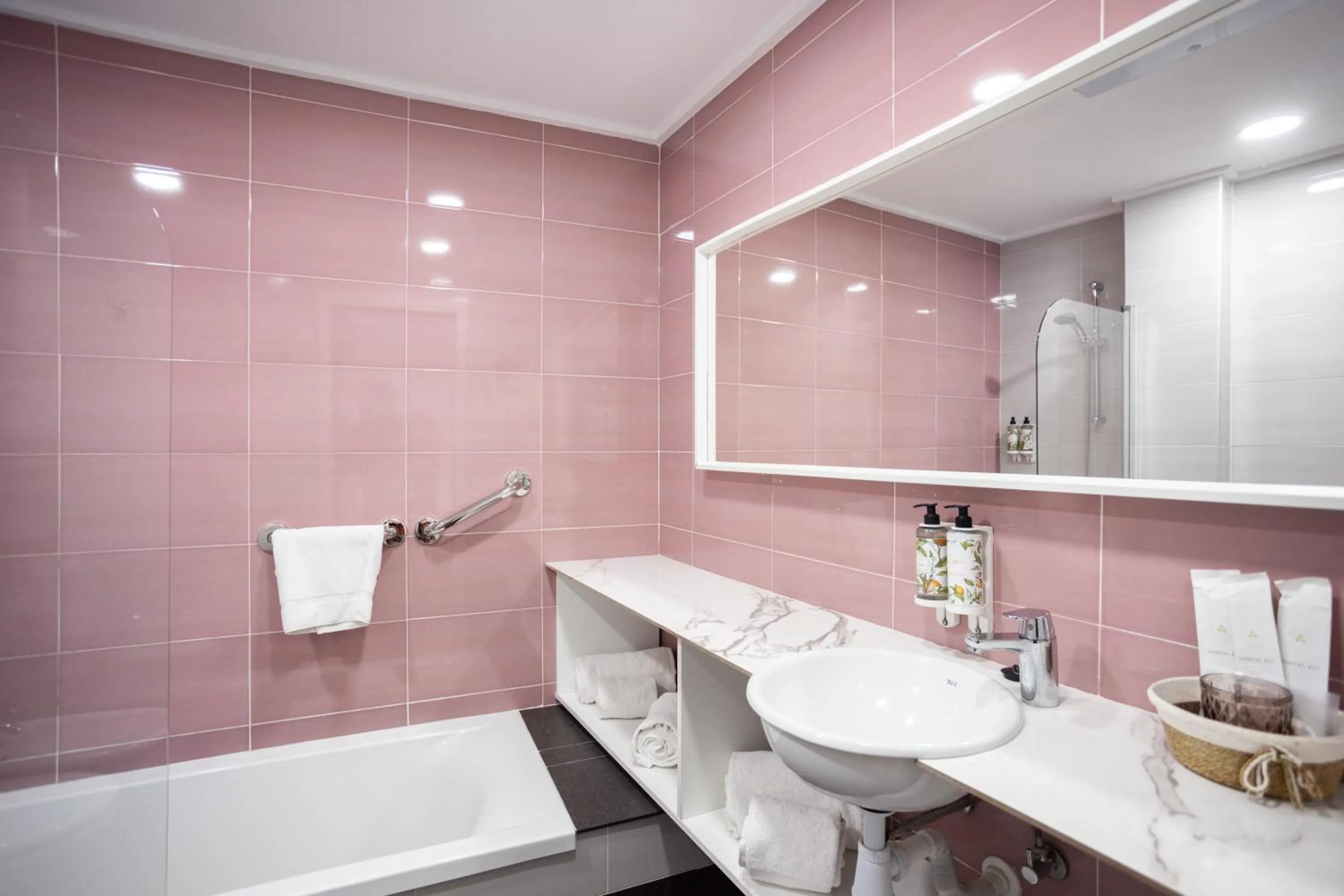 Bathroom in Venecia Plaza Centro