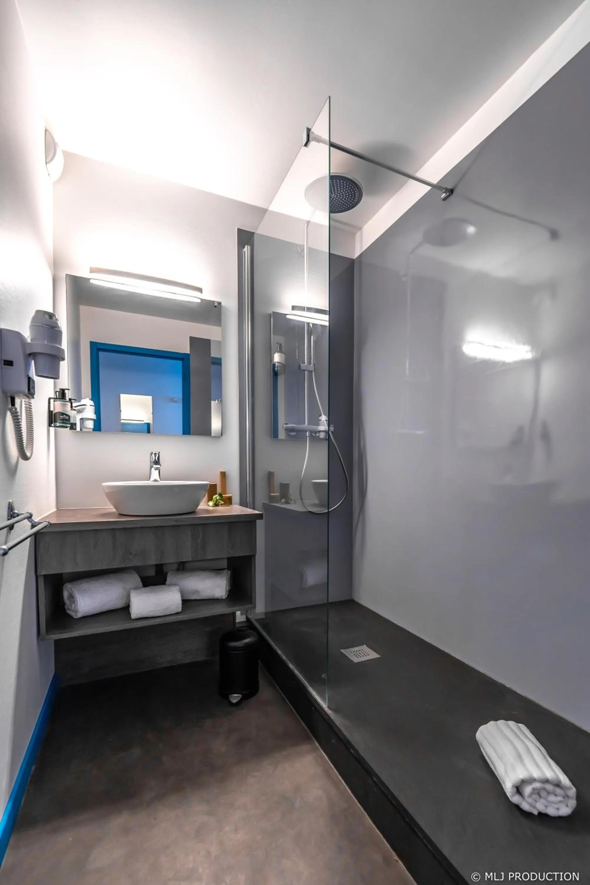 Shower in Les Hauts de Kerano