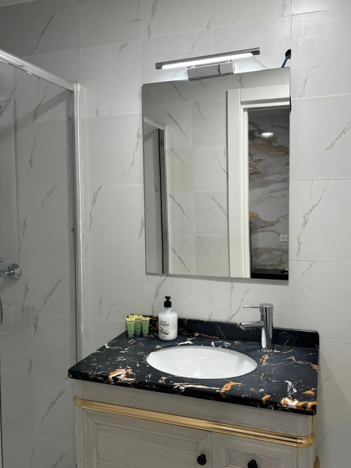 Bathroom in SL Marbella