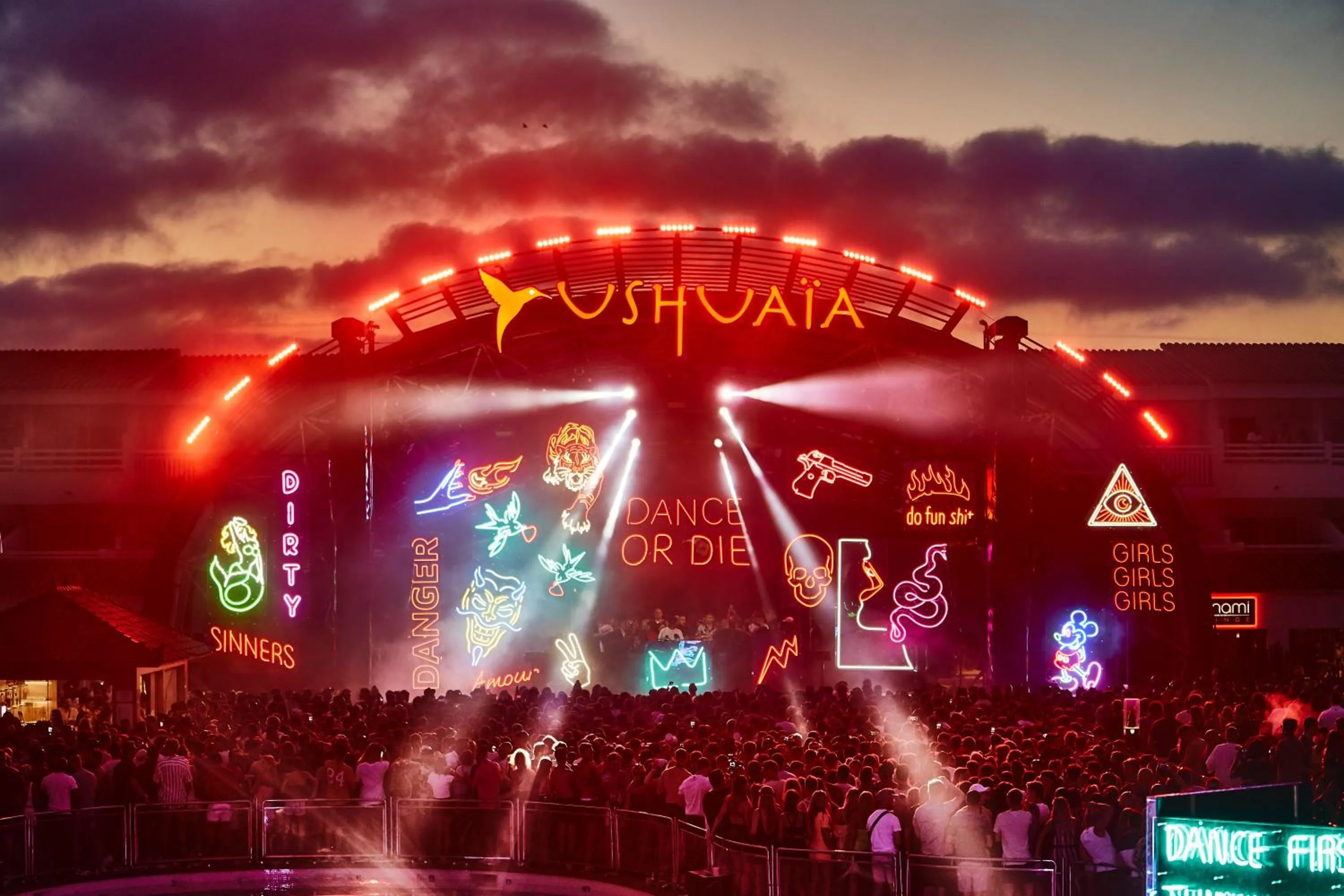 Nightclub / DJ in The Unexpected Ibiza Hotel - Ushuaïa Club entrance included