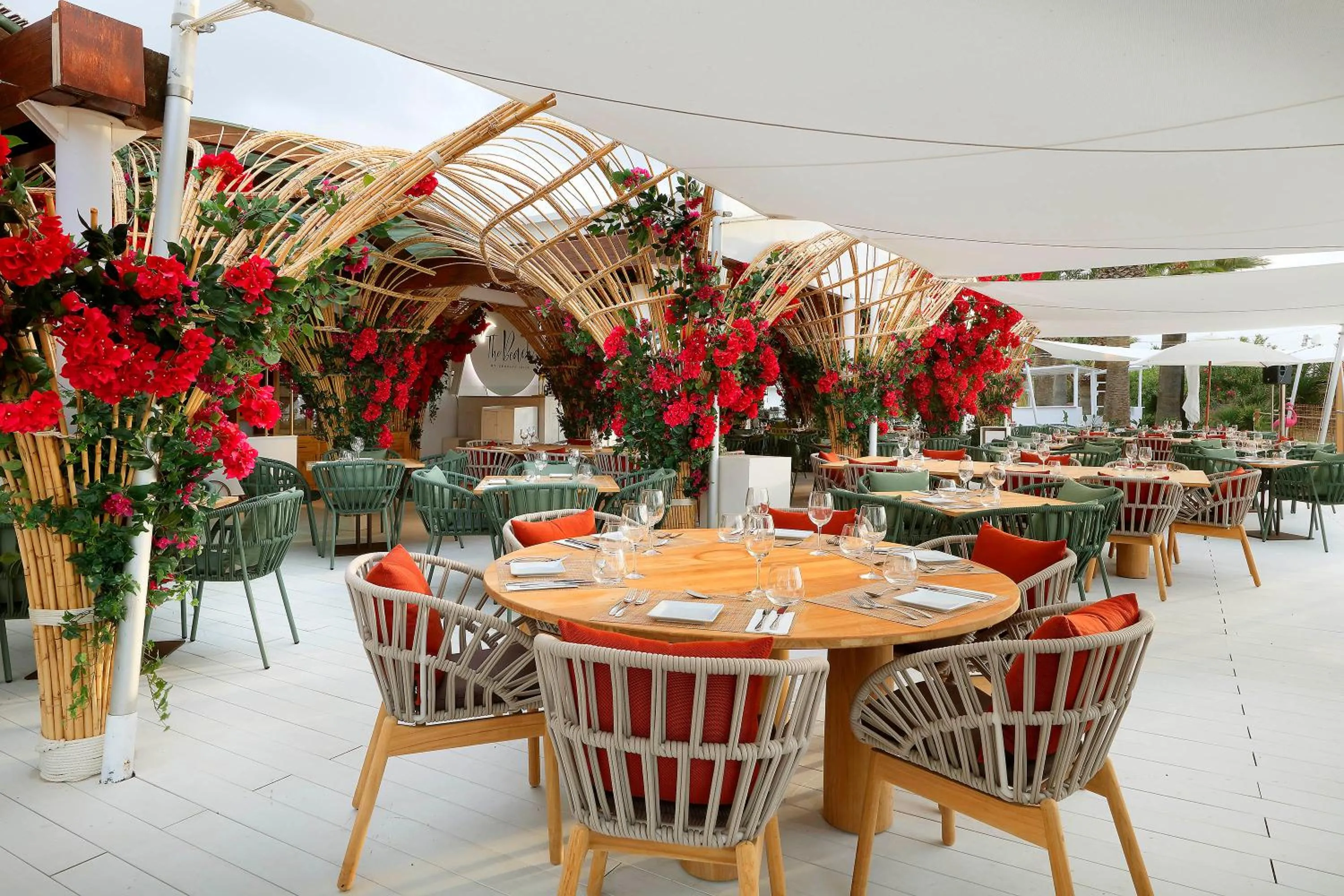 Restaurant/places to eat in The Unexpected Ibiza Hotel - Ushuaïa Club entrance included