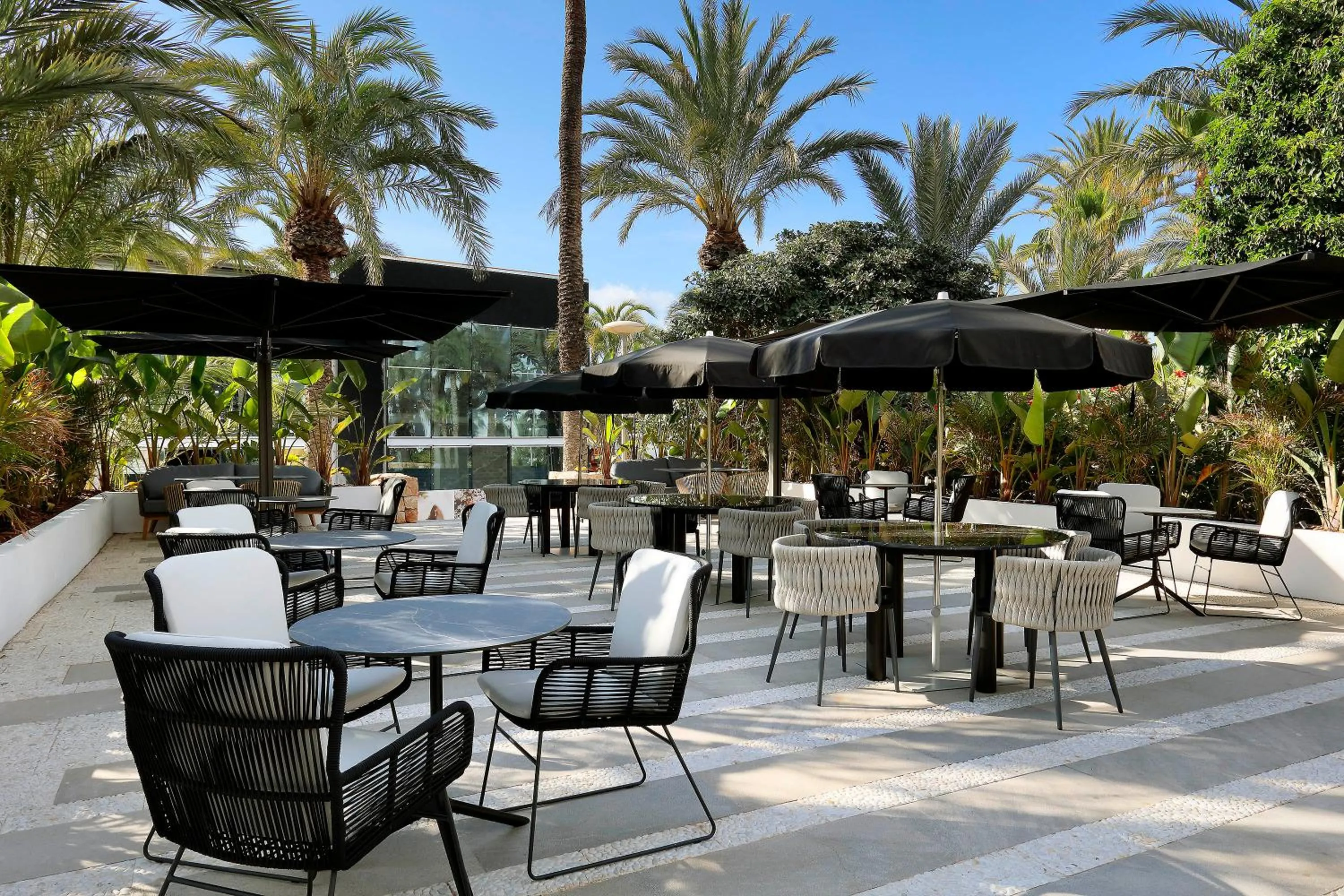 Restaurant/places to eat in The Unexpected Ibiza Hotel - Ushuaïa Club entrance included